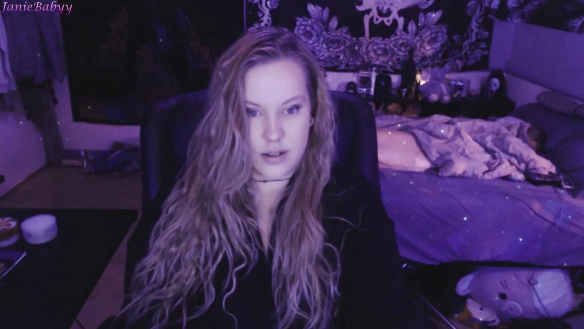 Gallery image thumbnail from JanieBabyy's myfreecams stream on, 11/22/2023, 18:49 image 20 of 20