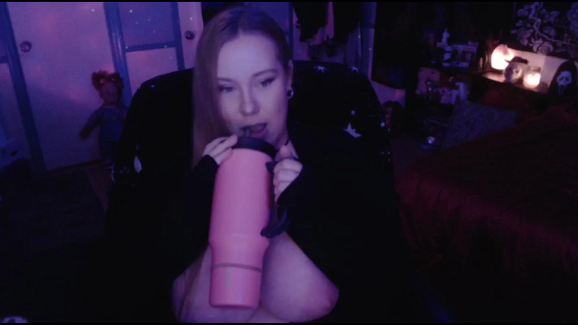 Gallery image thumbnail from JanieBabyy's myfreecams stream on, 07/08/2024, 08:46 image 1 of 20