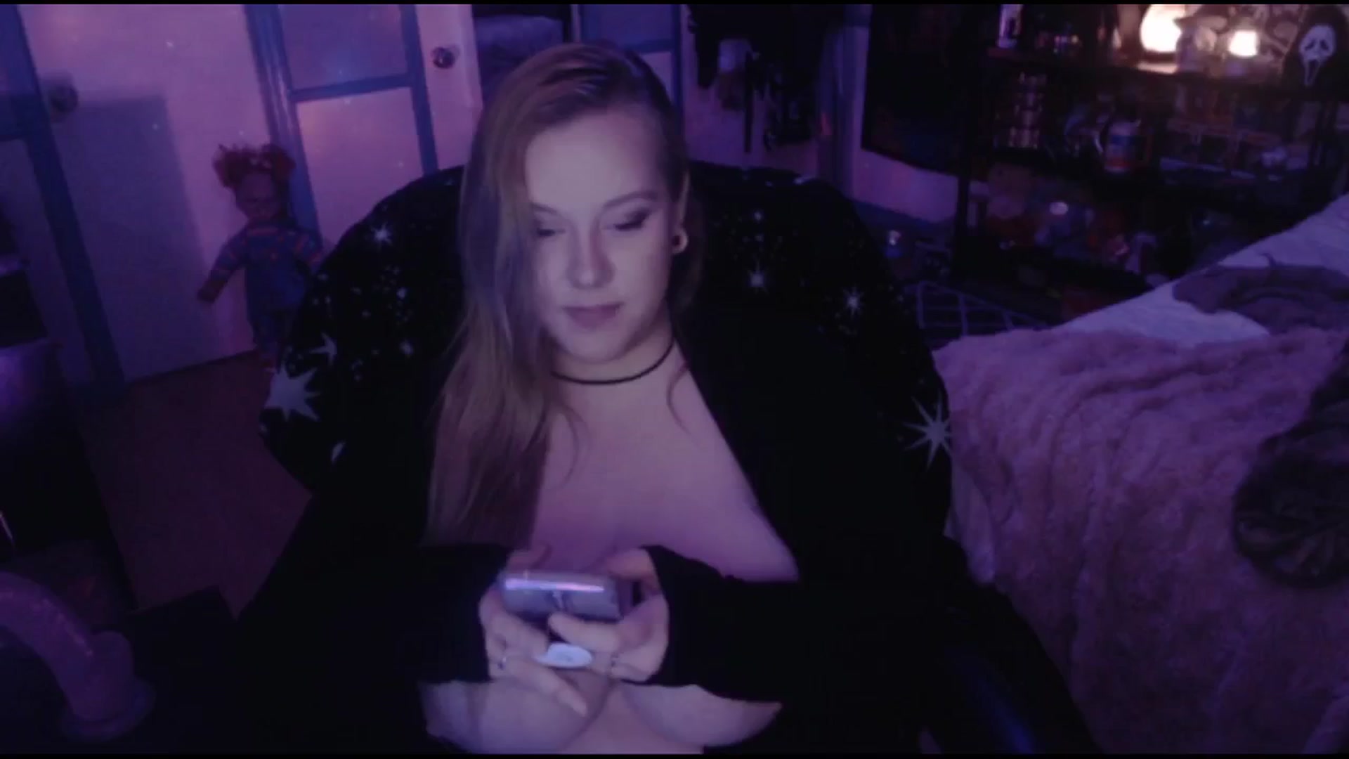 Gallery image thumbnail from JanieBabyy's myfreecams stream on, 08/15/2024, 23:12 image 6 of 20