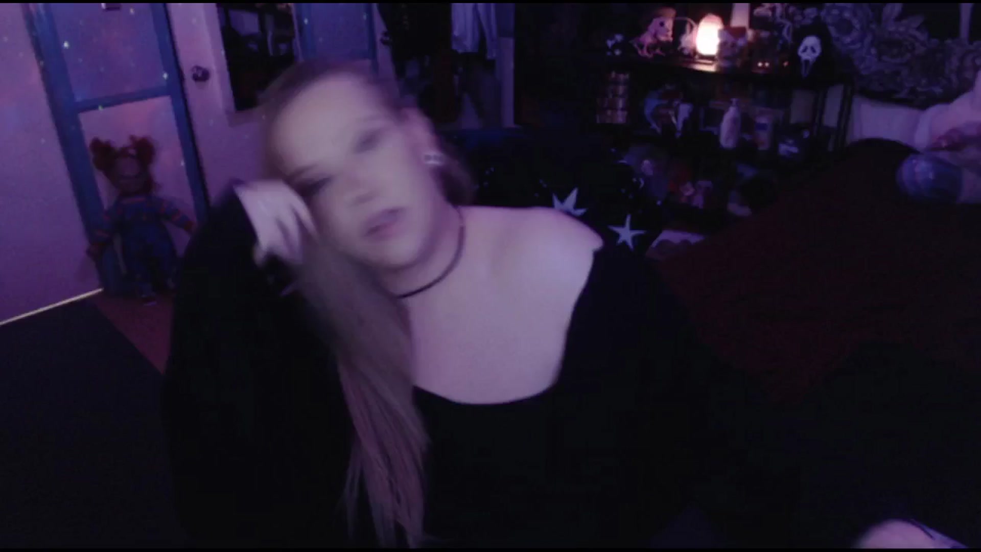 Gallery image thumbnail from JanieBabyy's myfreecams stream on, 11/15/2024, 18:17 image 16 of 20