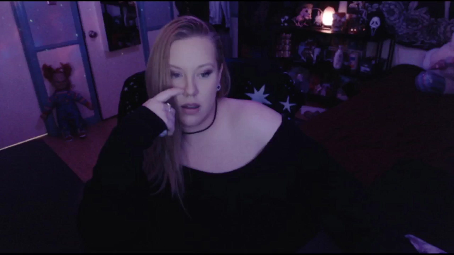Gallery image thumbnail from JanieBabyy's myfreecams stream on, 11/15/2024, 18:17 image 7 of 20
