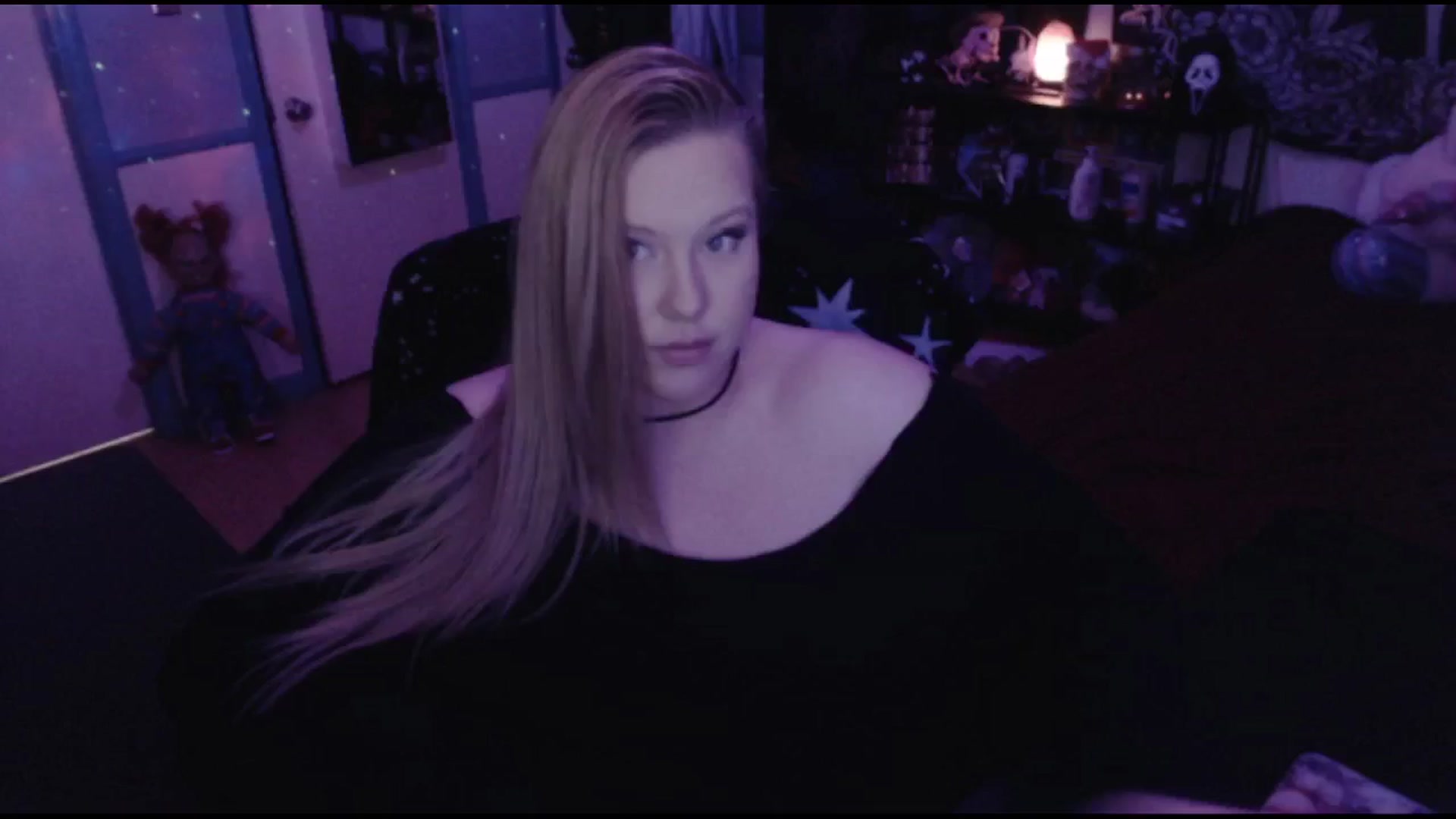 Gallery image thumbnail from JanieBabyy's myfreecams stream on, 11/15/2024, 18:17 image 19 of 20