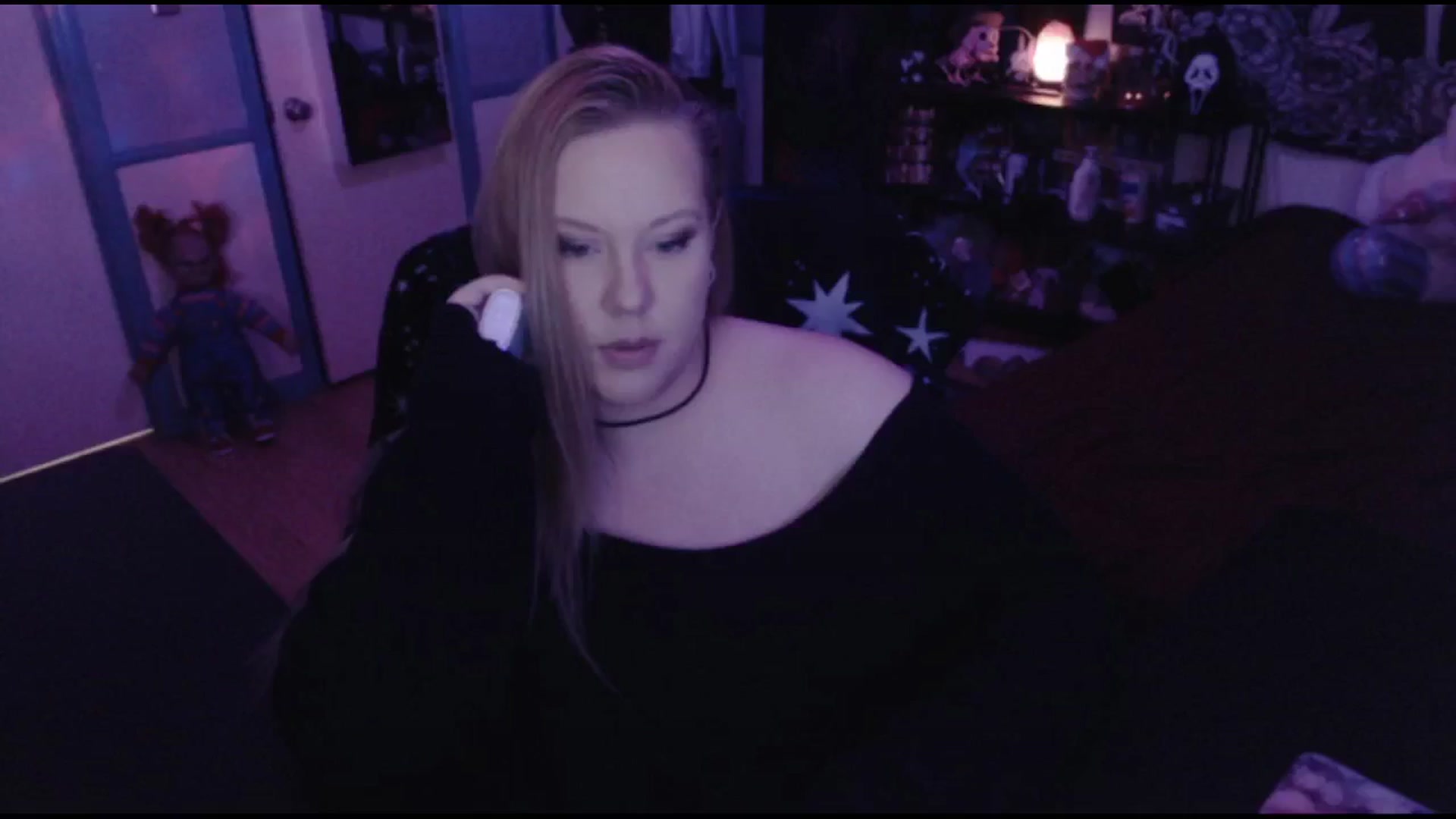 Gallery image thumbnail from JanieBabyy's myfreecams stream on, 11/15/2024, 18:17 image 6 of 20