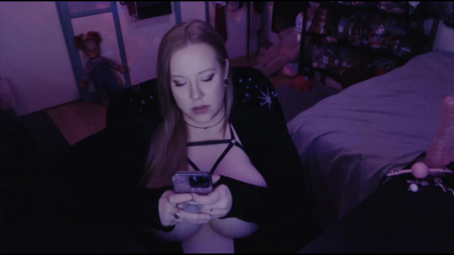 Gallery image thumbnail from JanieBabyy's myfreecams stream on, 06/17/2025, 19:10 image 4 of 20