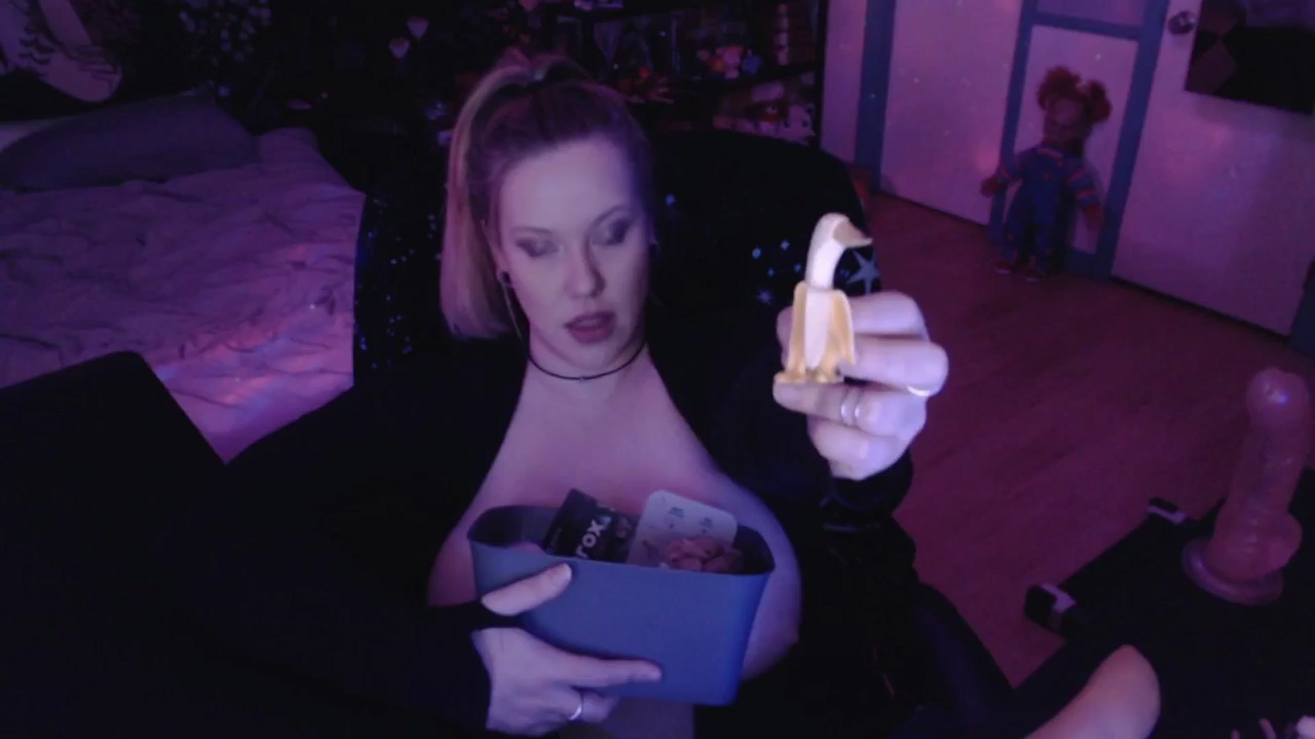 Gallery image thumbnail from JanieBabyy's myfreecams stream on, 01/10/2026, 04:14 image 16 of 20