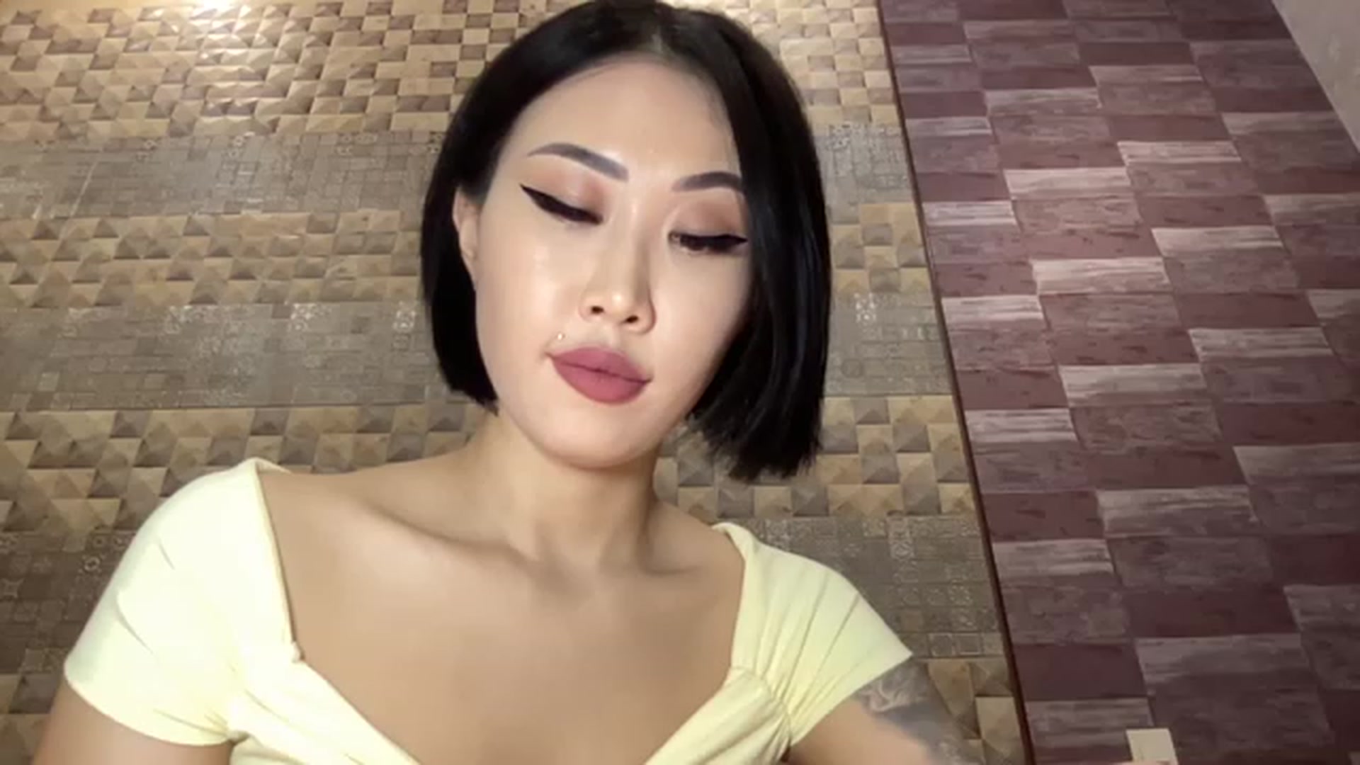 Gallery image thumbnail from Japanese_Doll's myfreecams stream on, 11/14/2022, 19:55 image 6 of 20