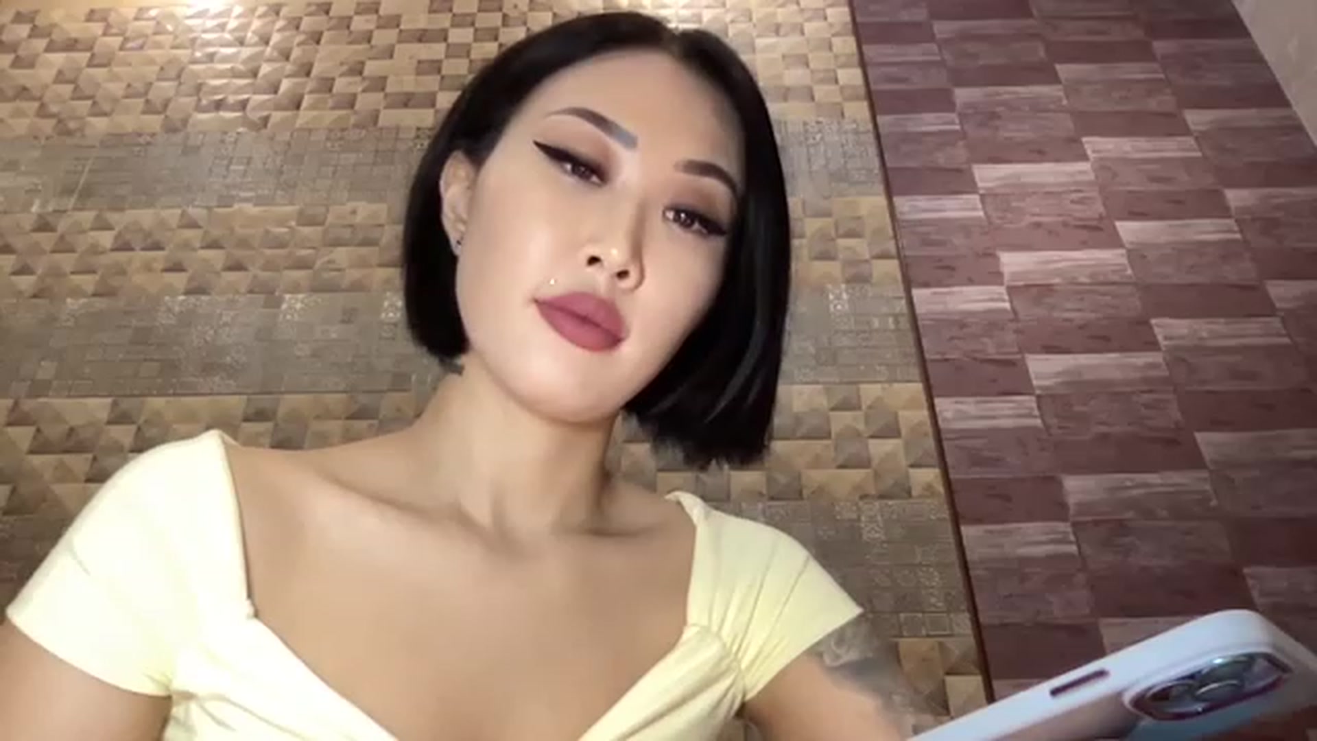 Gallery image thumbnail from Japanese_Doll's myfreecams stream on, 11/14/2022, 19:55 image 4 of 20