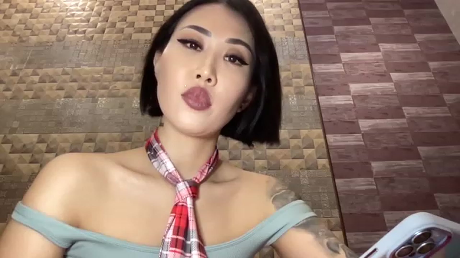 Gallery image thumbnail from Japanese_Doll's myfreecams stream on, 11/16/2022, 20:49 image 11 of 20