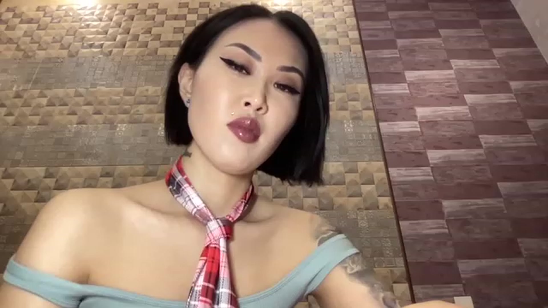 Gallery image thumbnail from Japanese_Doll's myfreecams stream on, 11/16/2022, 20:49 image 2 of 20