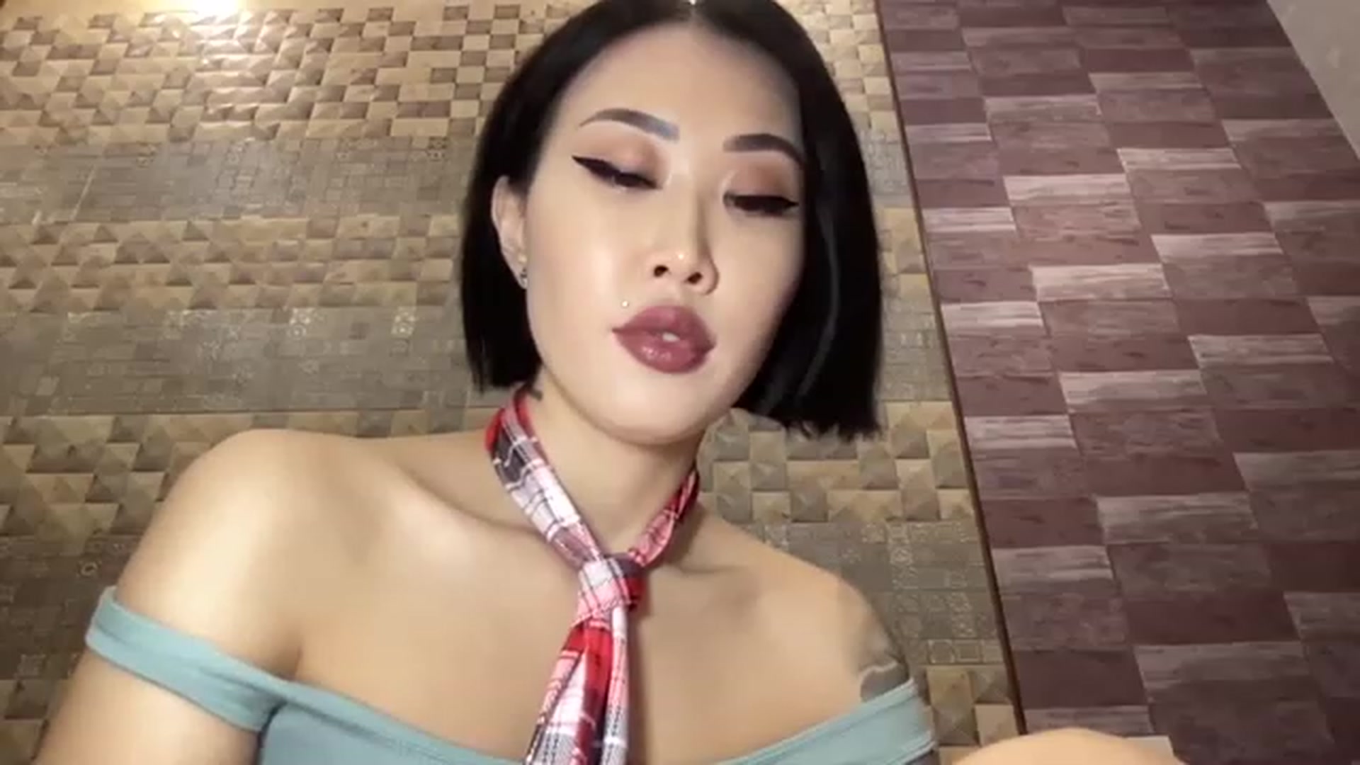 Gallery image thumbnail from Japanese_Doll's myfreecams stream on, 11/16/2022, 20:49 image 3 of 20
