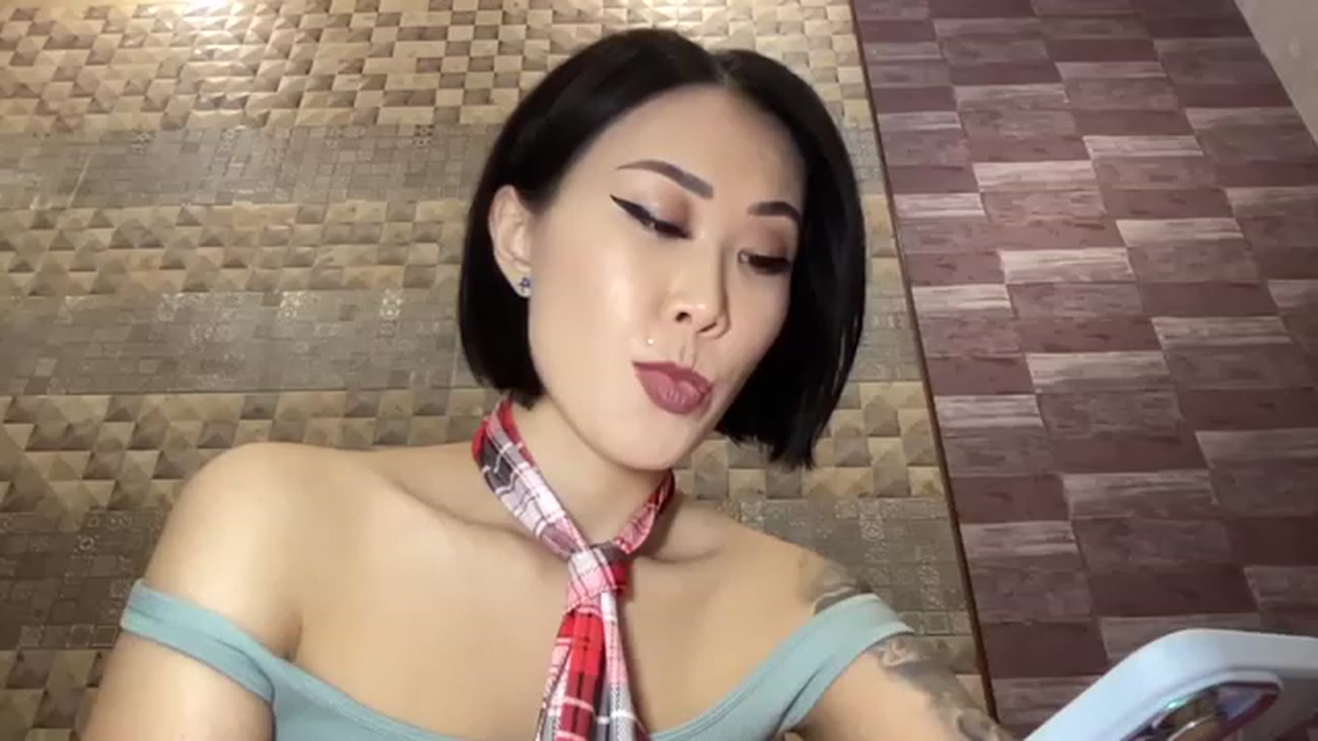 Gallery image thumbnail from Japanese_Doll's myfreecams stream on, 11/16/2022, 20:49 image 14 of 20