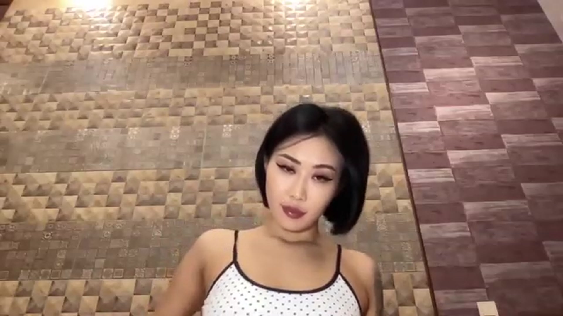 Gallery image thumbnail from Japanese_Doll's myfreecams stream on, 11/19/2022, 19:45 image 4 of 20