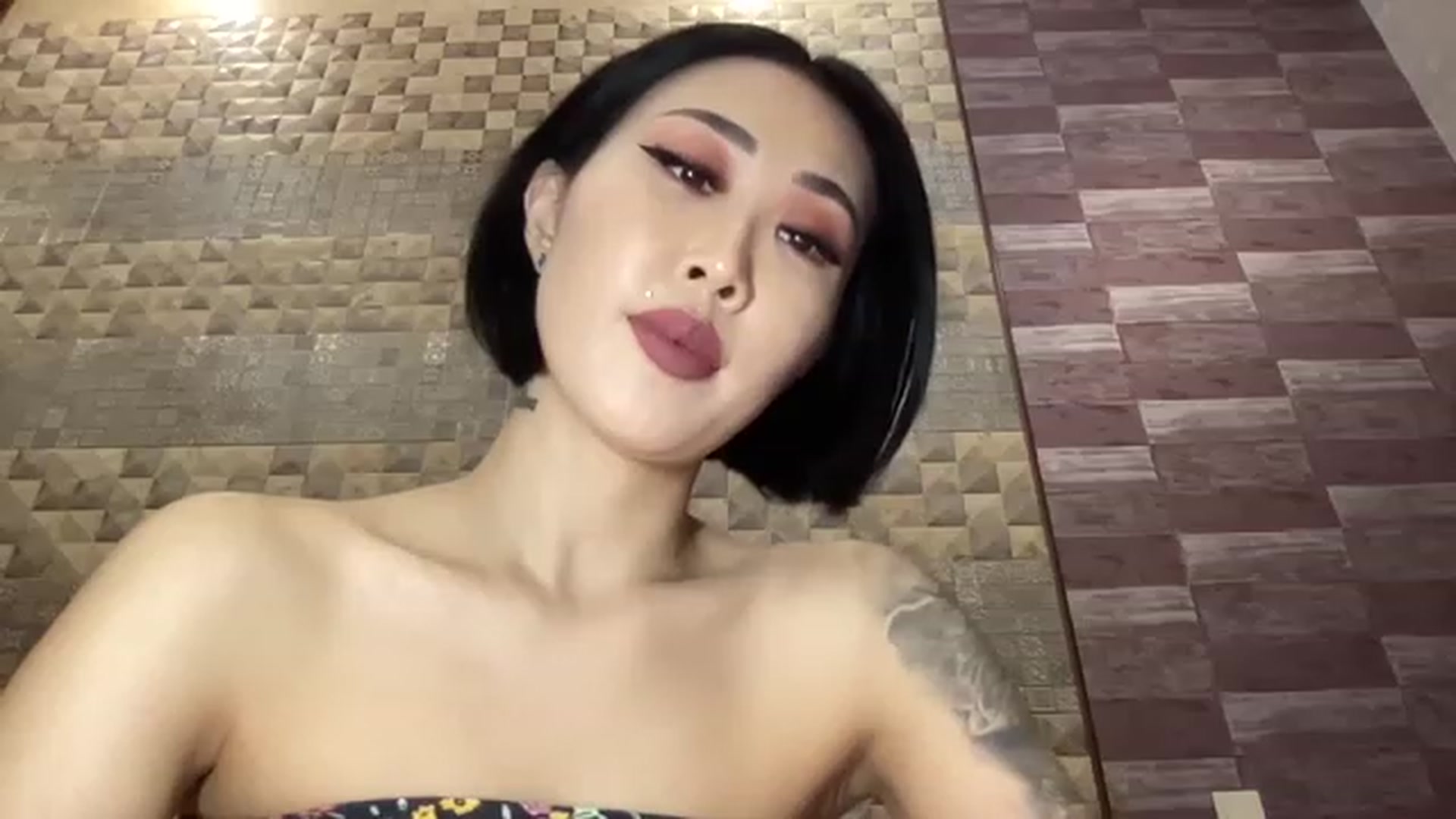 Gallery image thumbnail from Japanese_Doll's myfreecams stream on, 11/24/2022, 14:01 image 19 of 20