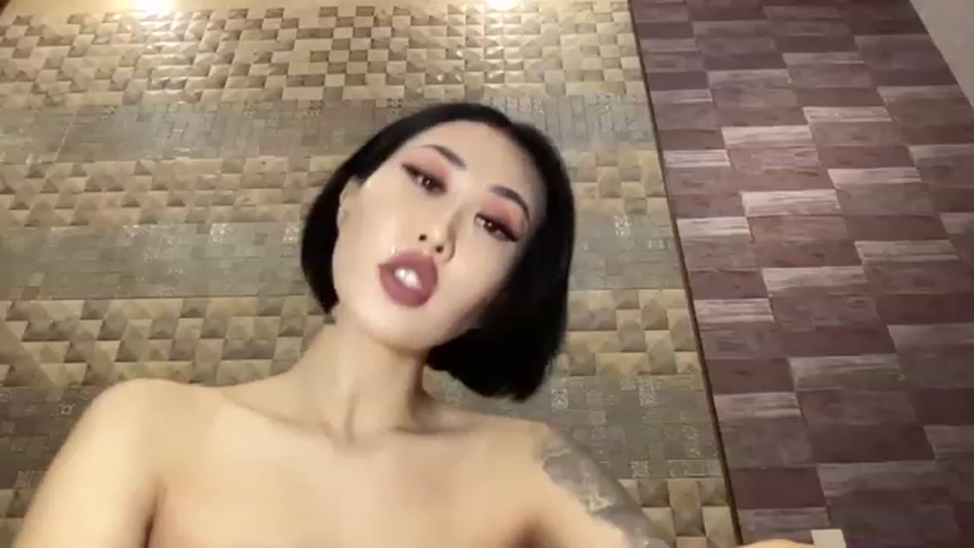 Gallery image thumbnail from Japanese_Doll's myfreecams stream on, 11/24/2022, 14:01 image 11 of 20