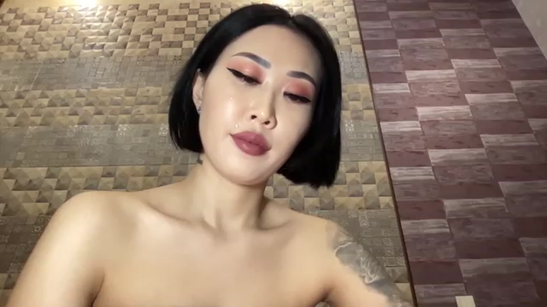 Gallery image thumbnail from Japanese_Doll's myfreecams stream on, 11/24/2022, 14:01 image 5 of 20