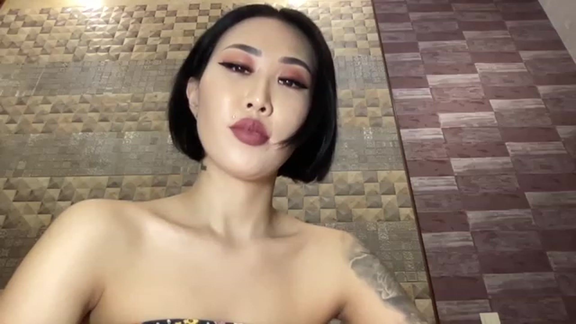 Gallery image thumbnail from Japanese_Doll's myfreecams stream on, 11/24/2022, 14:01 image 18 of 20
