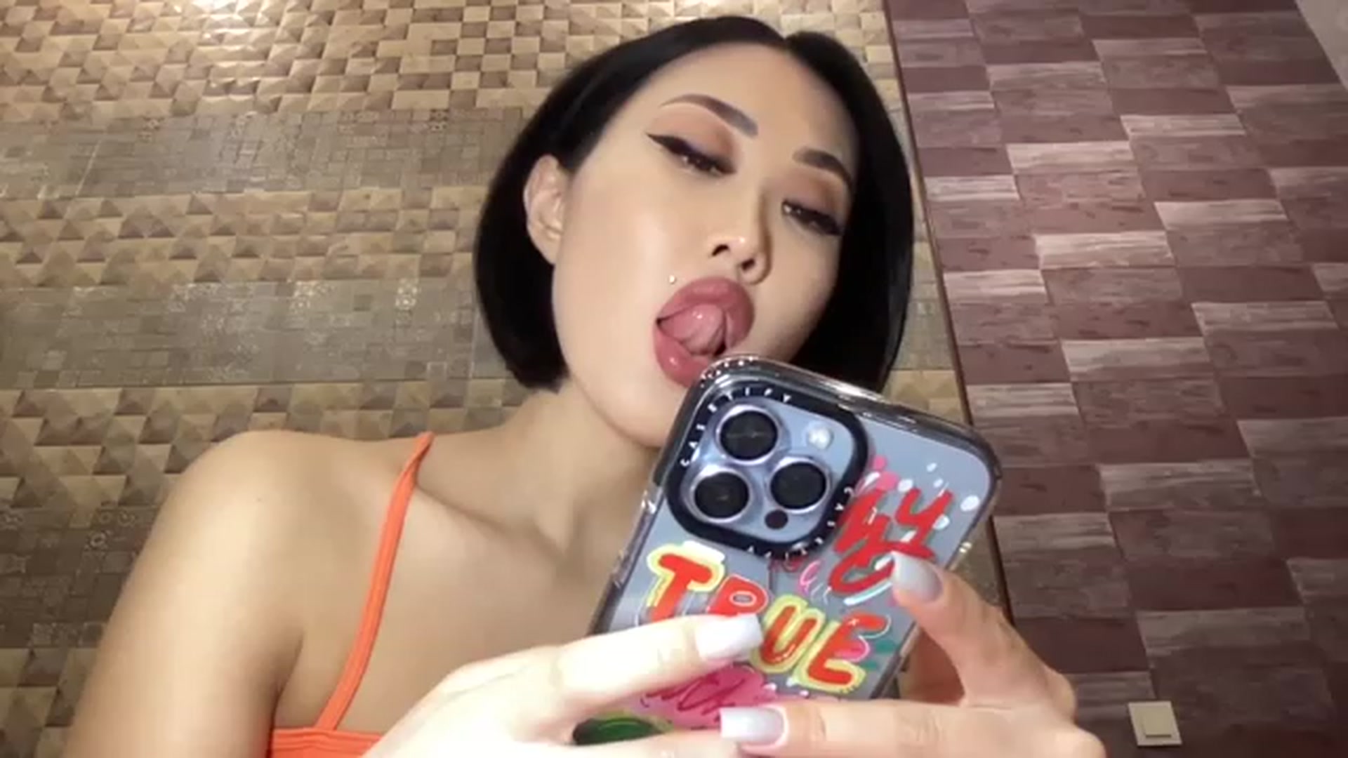 Gallery image thumbnail from Japanese_Doll's myfreecams stream on, 11/28/2022, 18:46 image 10 of 20