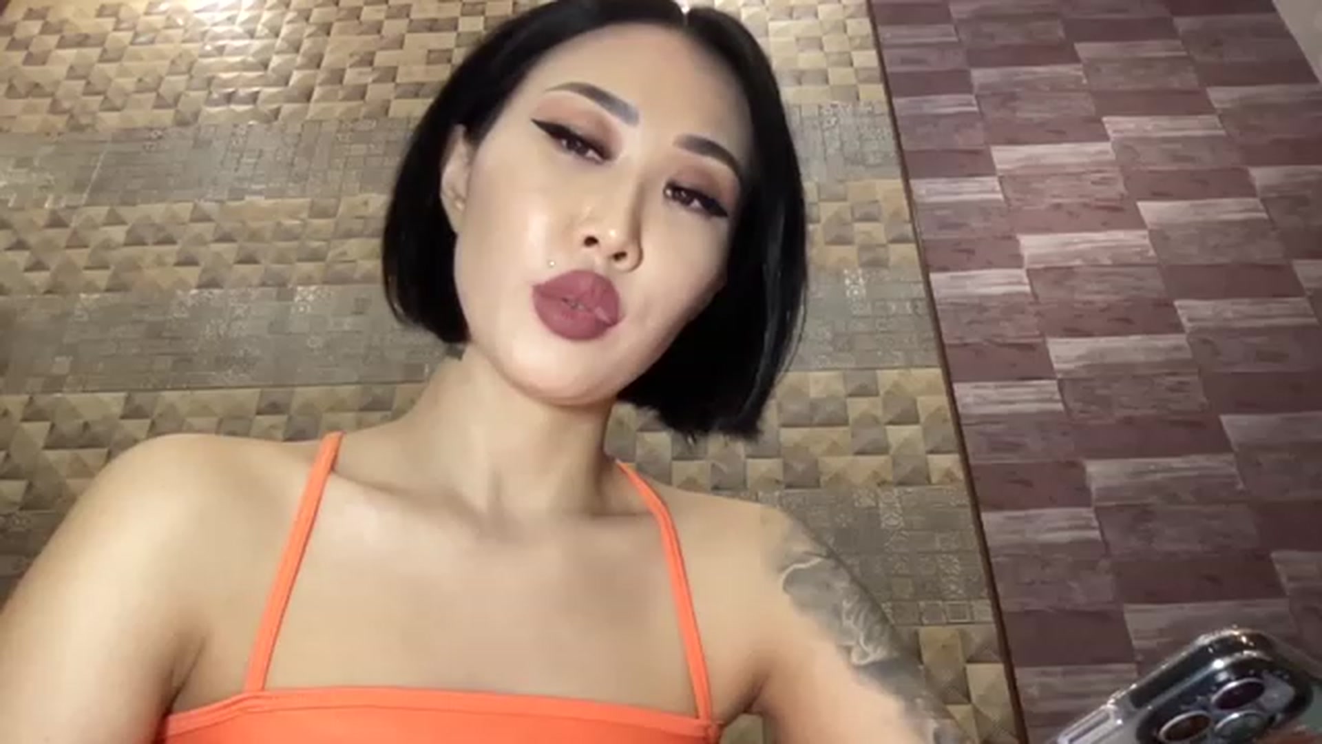 Gallery image thumbnail from Japanese_Doll's myfreecams stream on, 11/28/2022, 18:46 image 19 of 20