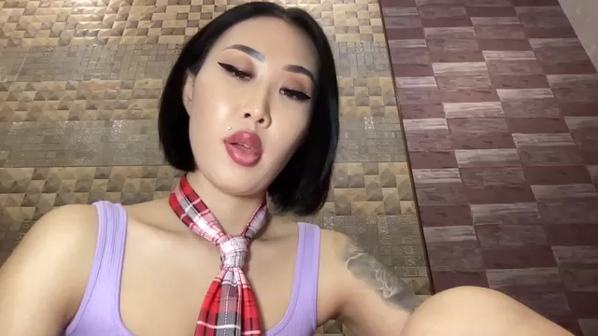 Gallery image thumbnail from Japanese_Doll's myfreecams stream on, 12/24/2022, 20:58 image 11 of 20