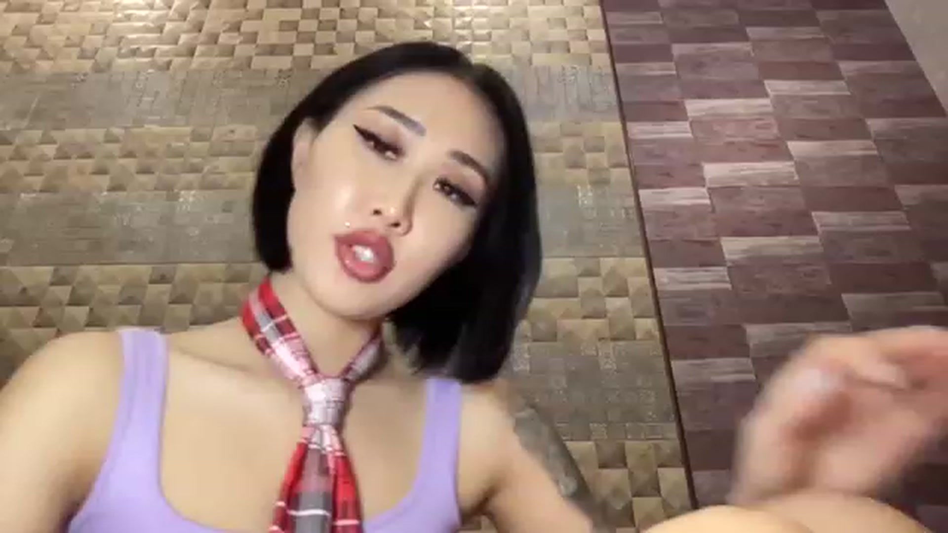 Gallery image thumbnail from Japanese_Doll's myfreecams stream on, 12/24/2022, 20:58 image 9 of 20