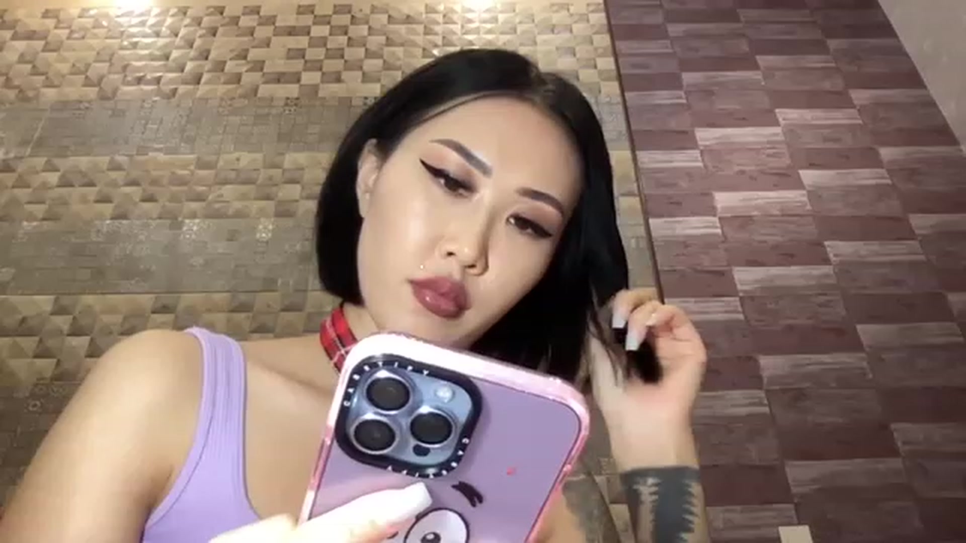 Gallery image thumbnail from Japanese_Doll's myfreecams stream on, 12/24/2022, 22:52 image 10 of 20