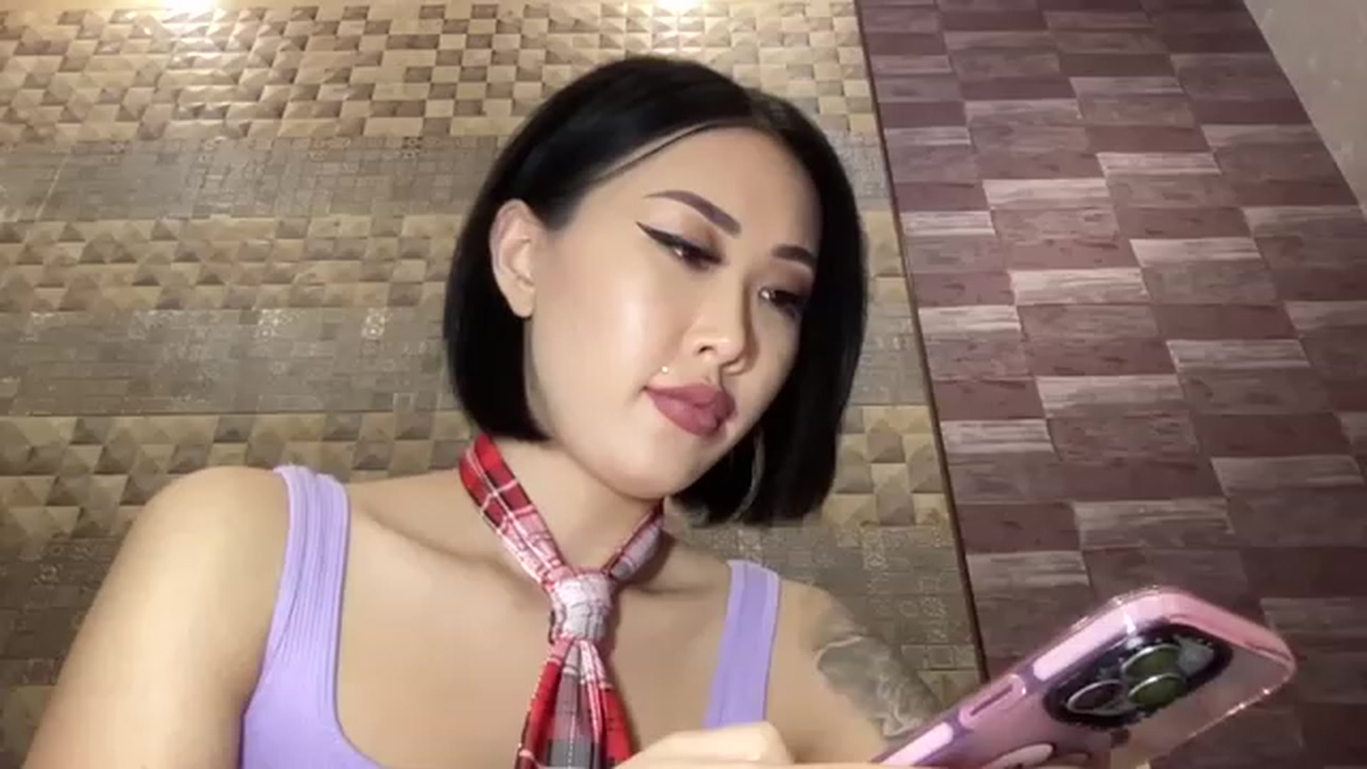 Gallery image thumbnail from Japanese_Doll's myfreecams stream on, 12/24/2022, 22:52 image 7 of 20