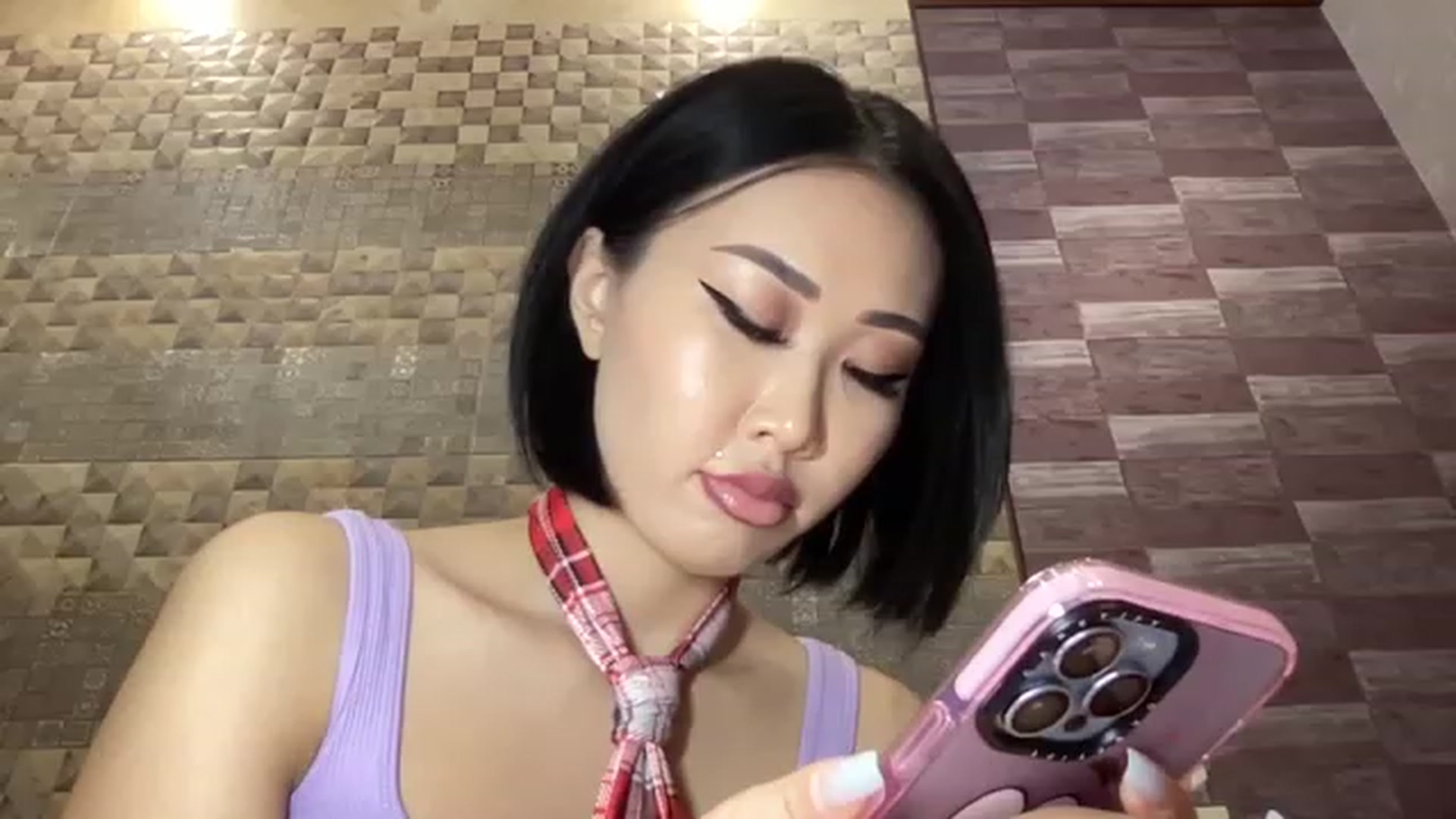 Gallery image thumbnail from Japanese_Doll's myfreecams stream on, 12/24/2022, 22:52 image 19 of 20