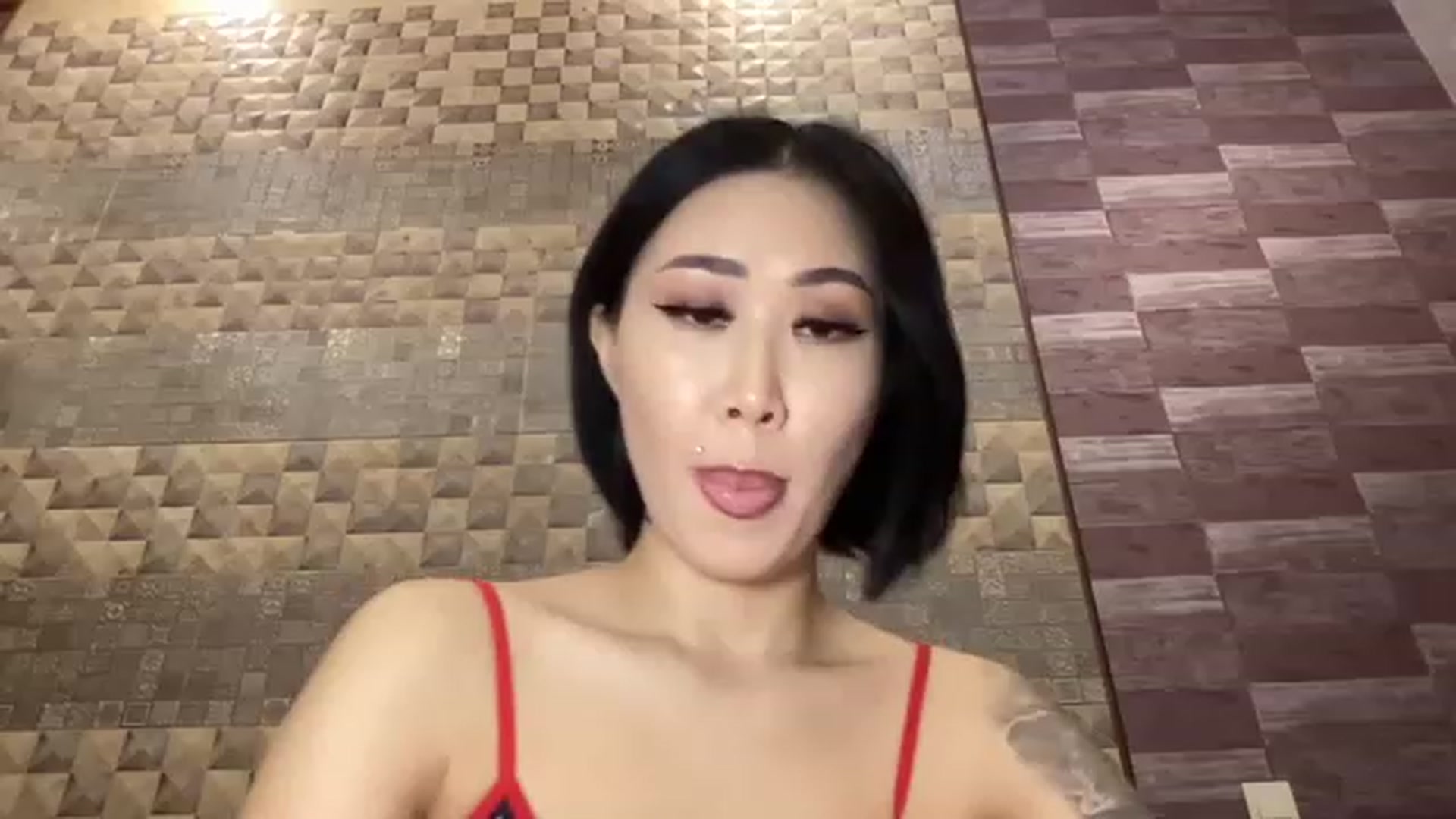 Gallery image thumbnail from Japanese_Doll's myfreecams stream on, 01/19/2023, 23:55 image 11 of 20