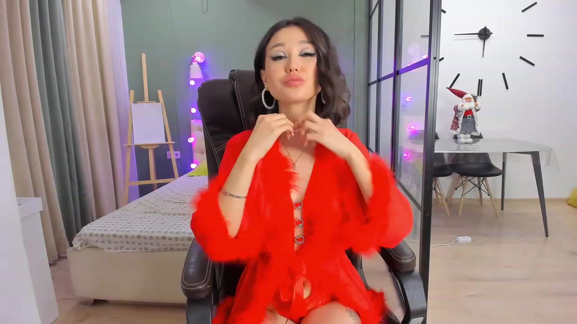 Gallery image thumbnail from Japanesedream's myfreecams stream on, 12/21/2022, 24:02 image 12 of 20