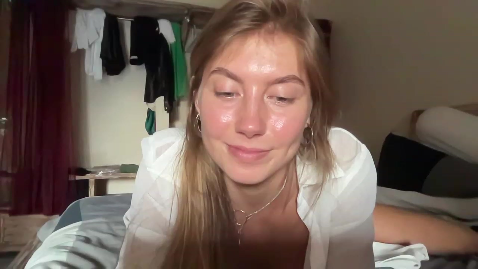 Gallery image thumbnail from JasSurfGirl's myfreecams stream on, 06/23/2023, 08:38 image 20 of 20