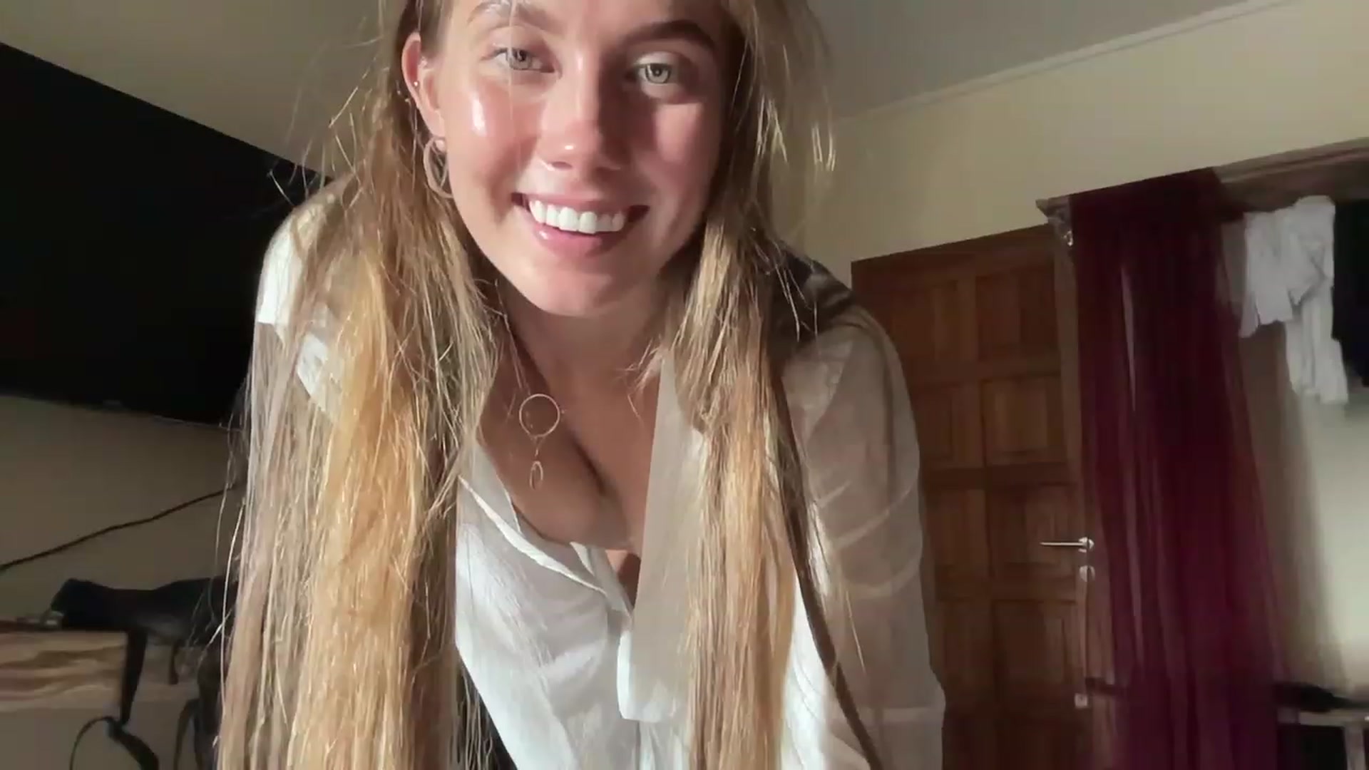 Gallery image thumbnail from JasSurfGirl's myfreecams stream on, 06/23/2023, 08:38 image 13 of 20