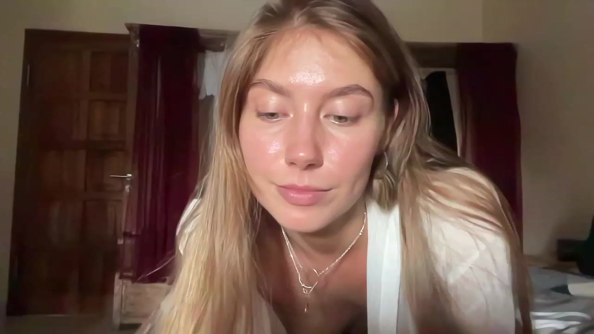 Gallery image thumbnail from JasSurfGirl's myfreecams stream on, 06/23/2023, 08:38 image 15 of 20