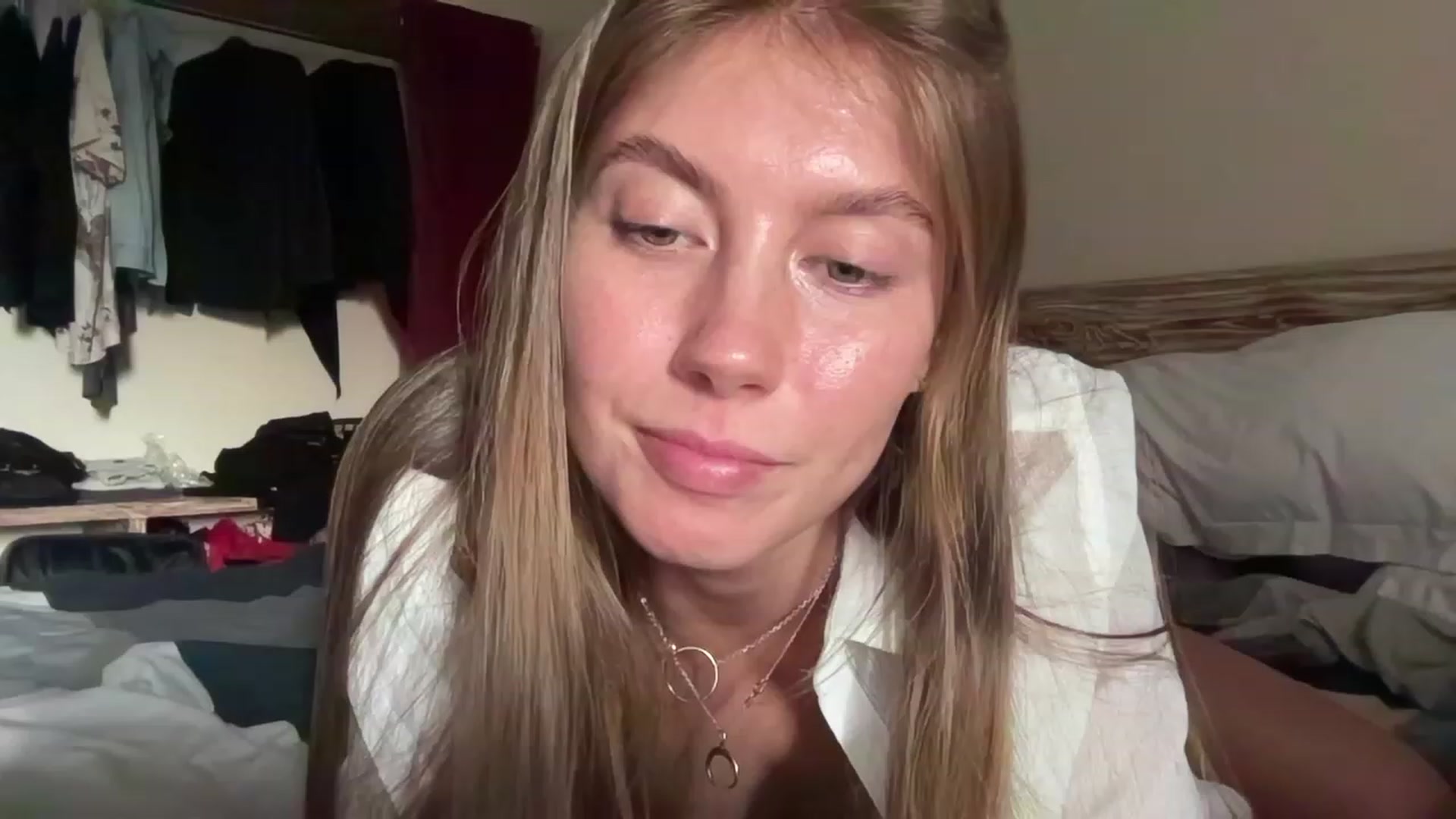 Gallery image thumbnail from JasSurfGirl's myfreecams stream on, 06/25/2023, 09:36 image 15 of 20