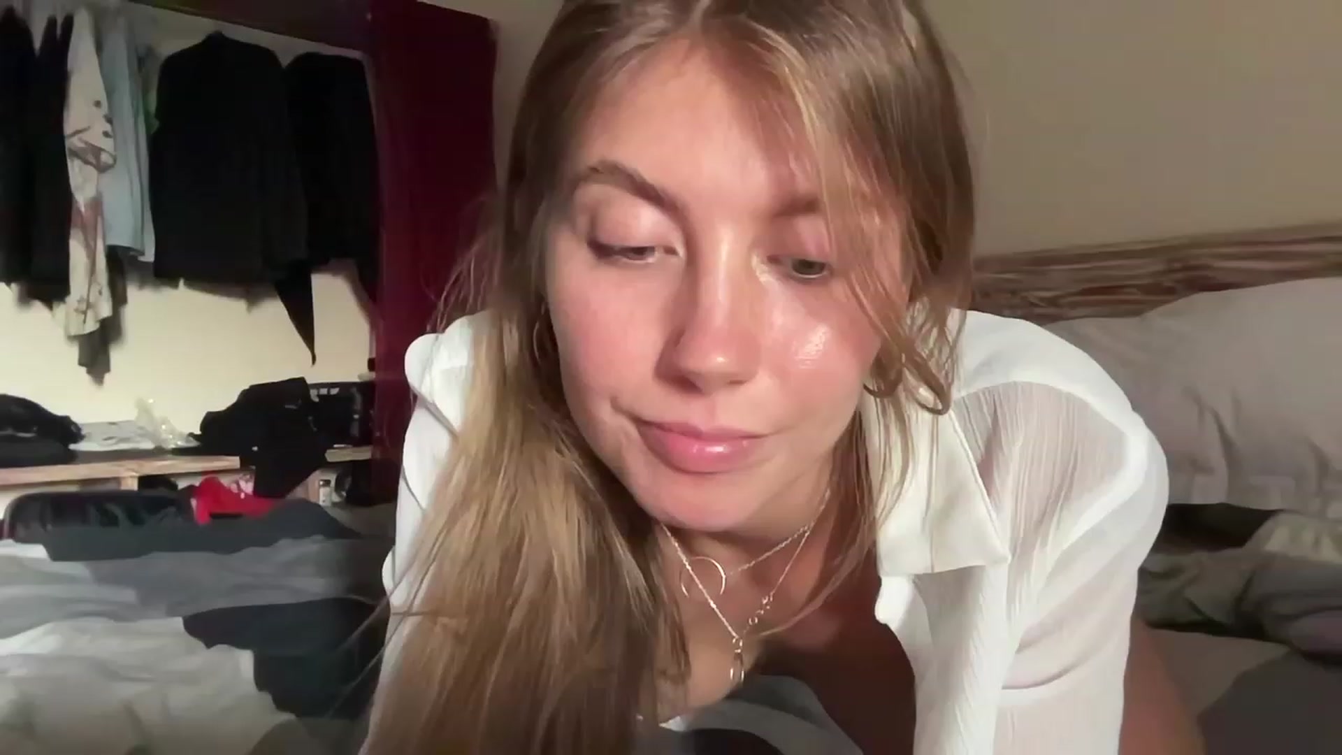 Gallery image thumbnail from JasSurfGirl's myfreecams stream on, 06/25/2023, 09:36 image 2 of 20