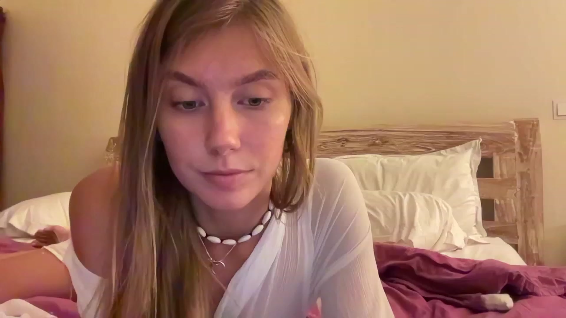 Gallery image thumbnail from JasSurfGirl's myfreecams stream on, 07/01/2023, 10:31 image 14 of 20