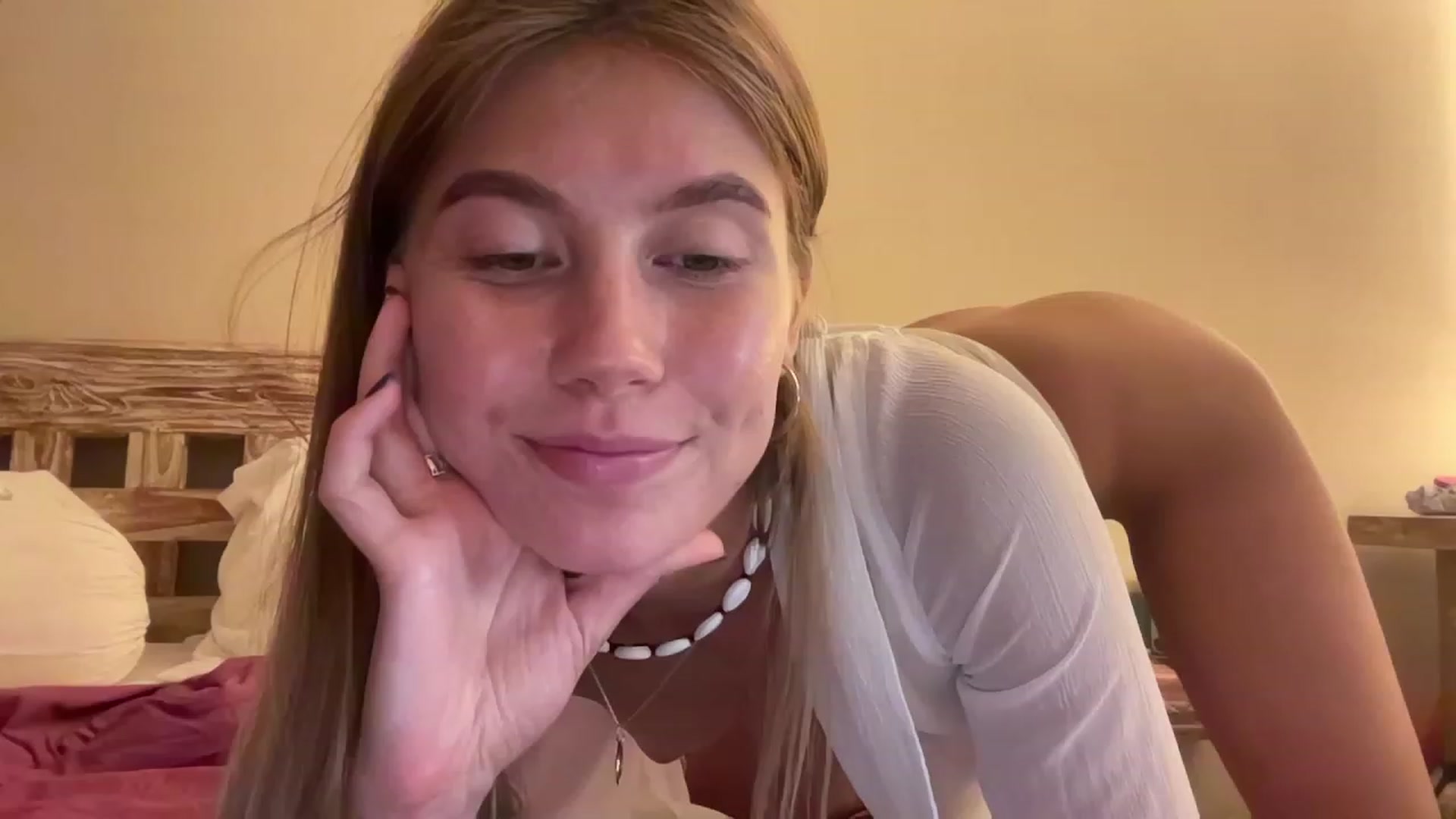 Gallery image thumbnail from JasSurfGirl's myfreecams stream on, 07/06/2023, 09:04 image 8 of 20