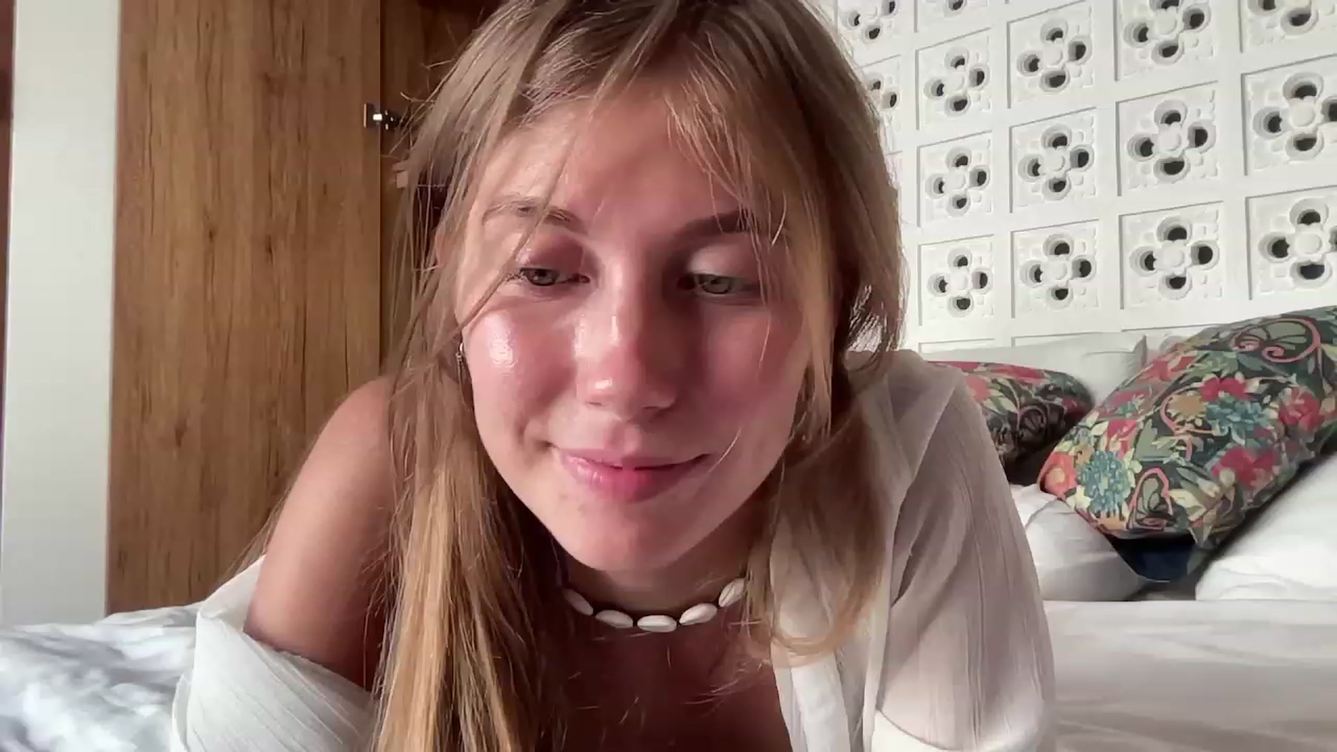 Gallery image thumbnail from JasSurfGirl's myfreecams stream on, 07/11/2023, 10:03 image 9 of 20