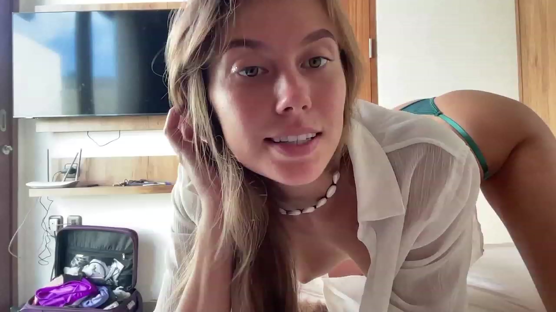 Gallery image thumbnail from JasSurfGirl's myfreecams stream on, 07/12/2023, 04:06 image 4 of 20