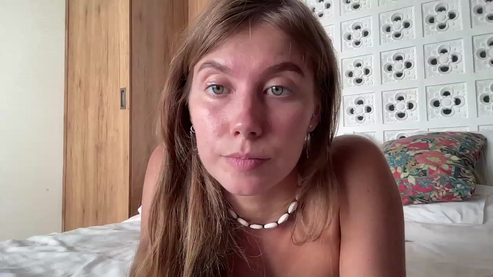 Gallery image thumbnail from JasSurfGirl's myfreecams stream on, 07/12/2023, 04:33 image 11 of 20