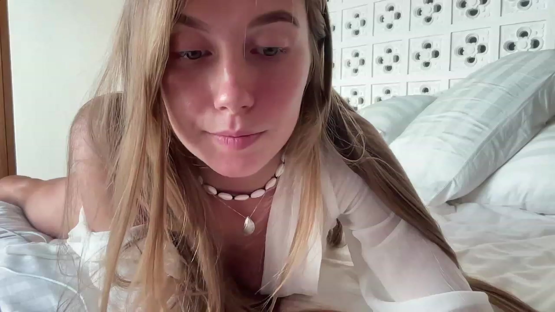 Gallery image thumbnail from JasSurfGirl's myfreecams stream on, 07/13/2023, 08:46 image 7 of 20