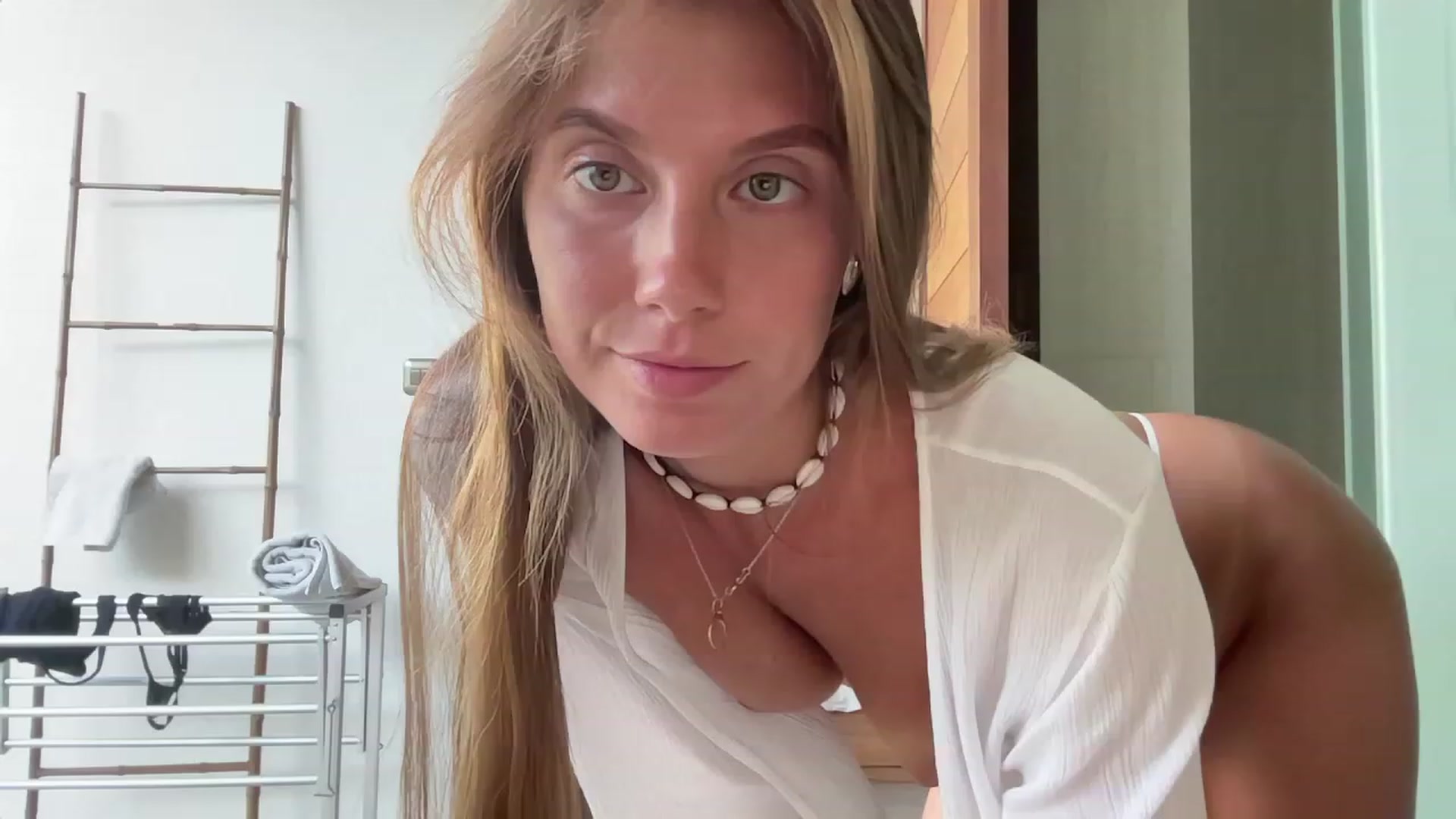 Gallery image thumbnail from JasSurfGirl's myfreecams stream on, 07/21/2023, 09:44 image 5 of 20