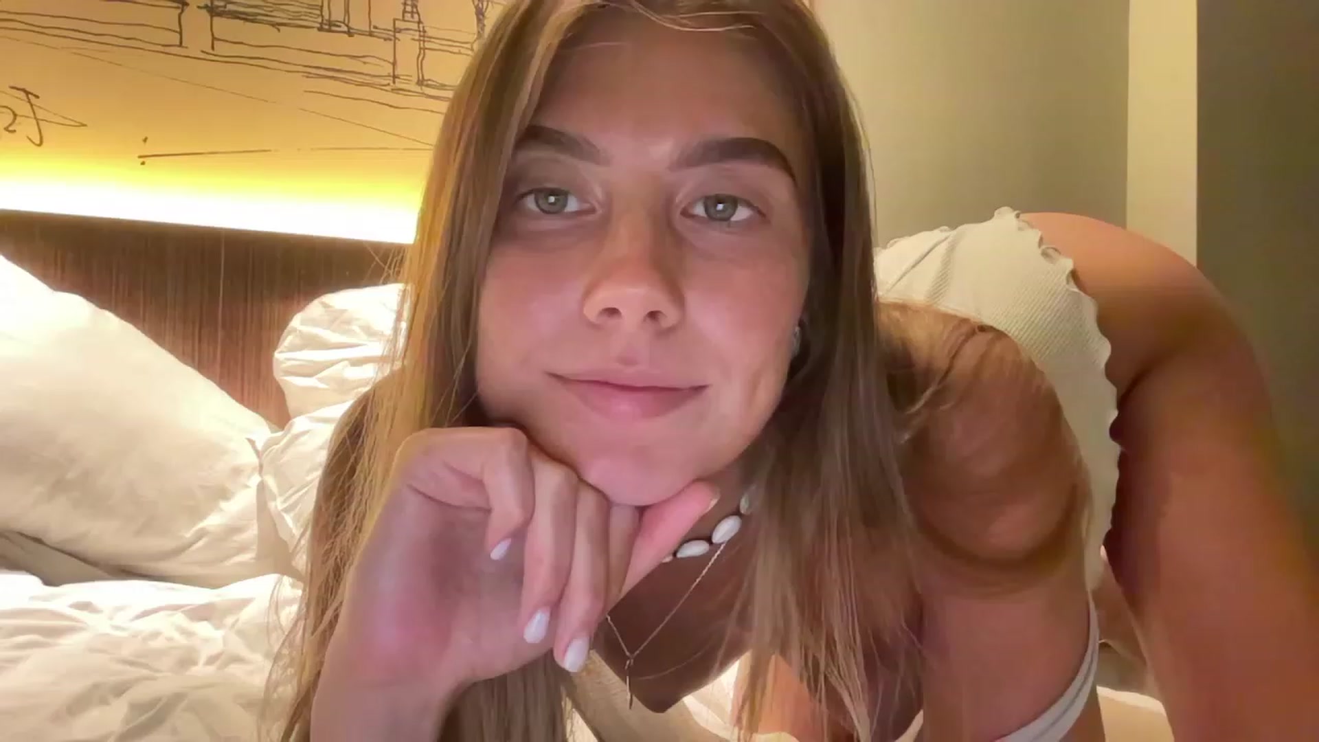 Gallery image thumbnail from JasSurfGirl's myfreecams stream on, 07/26/2023, 12:37 image 12 of 20