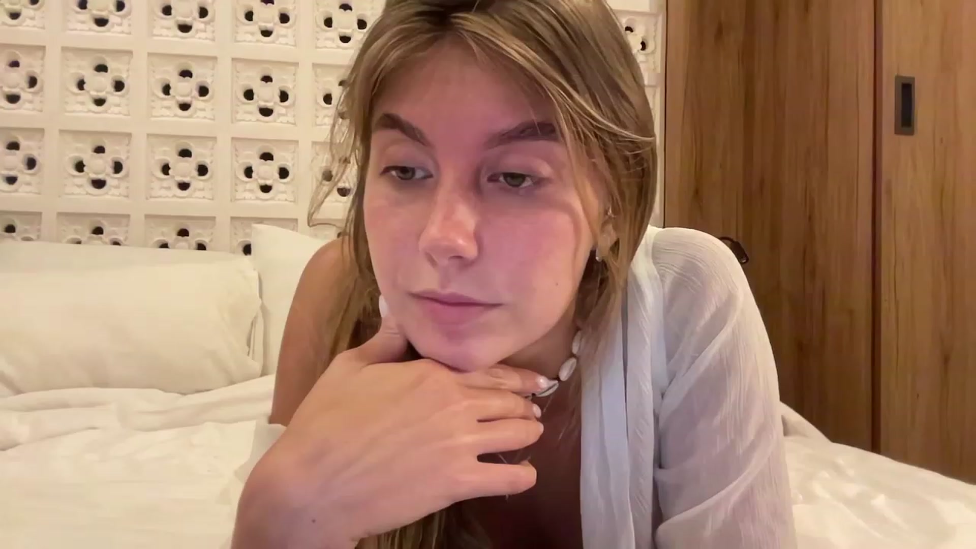 Gallery image thumbnail from JasSurfGirl's myfreecams stream on, 08/05/2023, 12:49 image 13 of 20