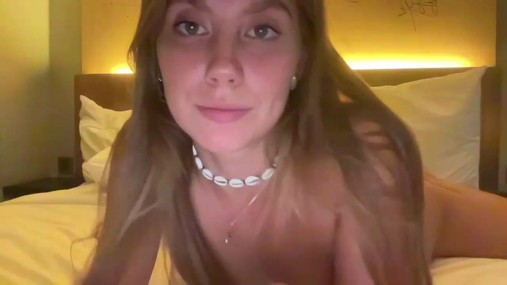 Gallery image thumbnail from JasSurfGirl's myfreecams stream on, 08/07/2023, 10:57 image 14 of 20