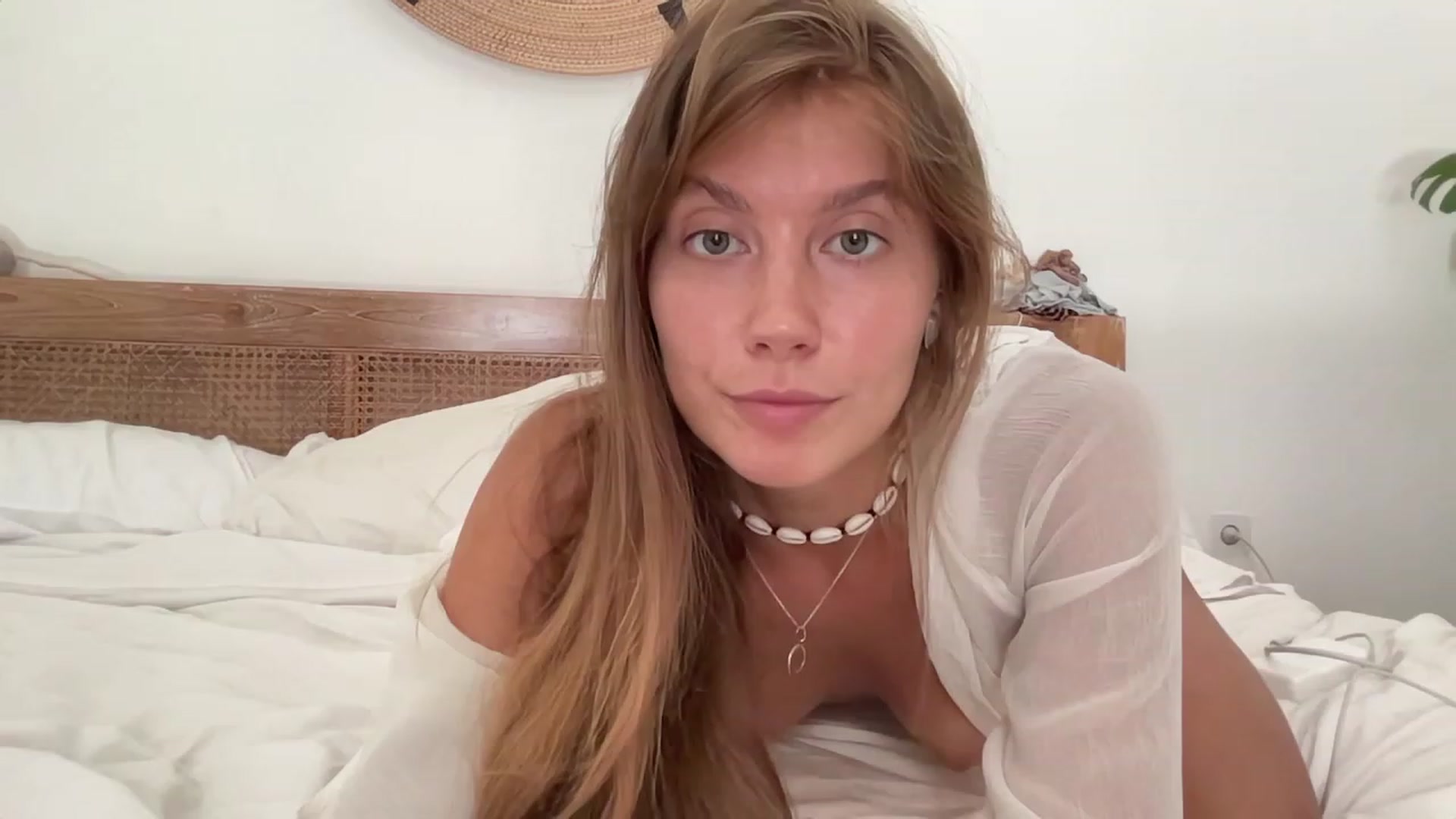 Gallery image thumbnail from JasSurfGirl's myfreecams stream on, 08/10/2023, 05:56 image 17 of 20