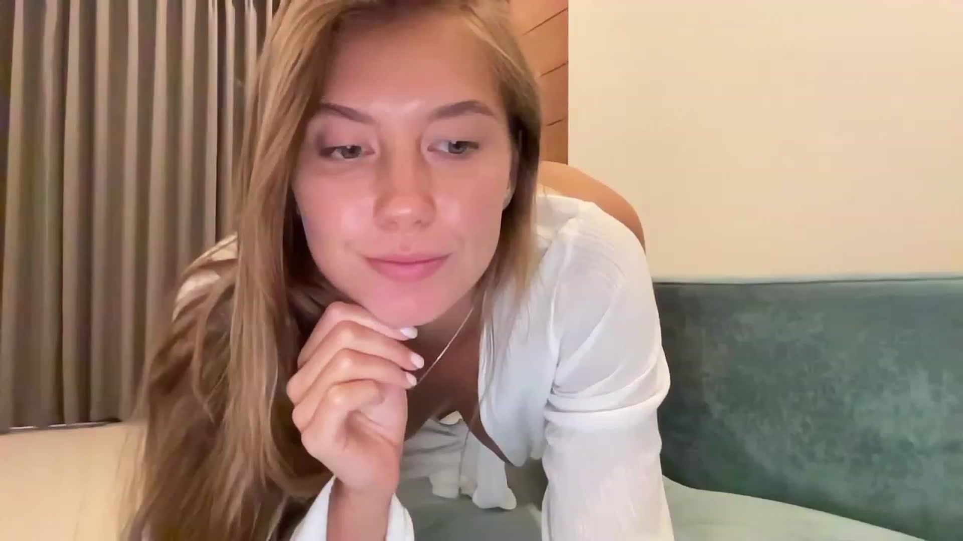 Gallery image thumbnail from JasSurfGirl's myfreecams stream on, 08/15/2023, 24:01 image 3 of 20