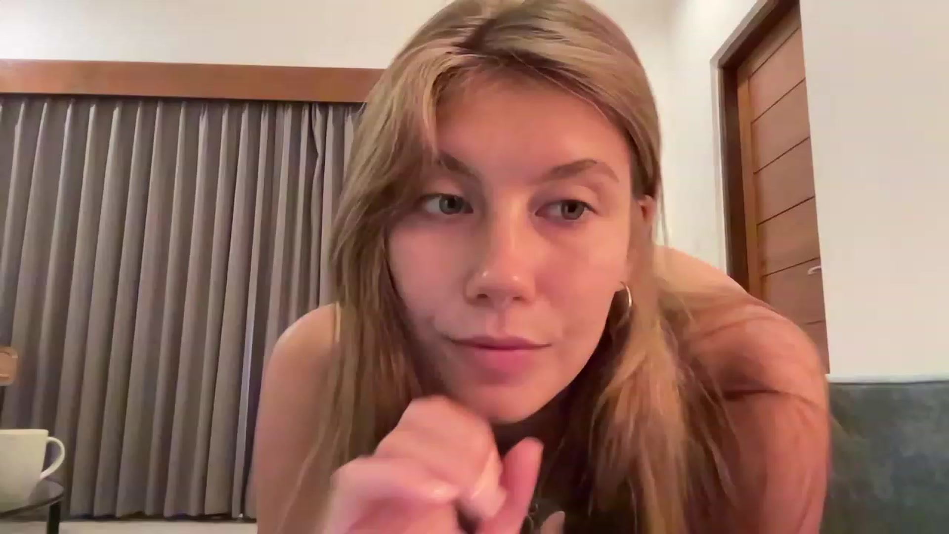 Gallery image thumbnail from JasSurfGirl's myfreecams stream on, 08/19/2023, 23:02 image 8 of 20