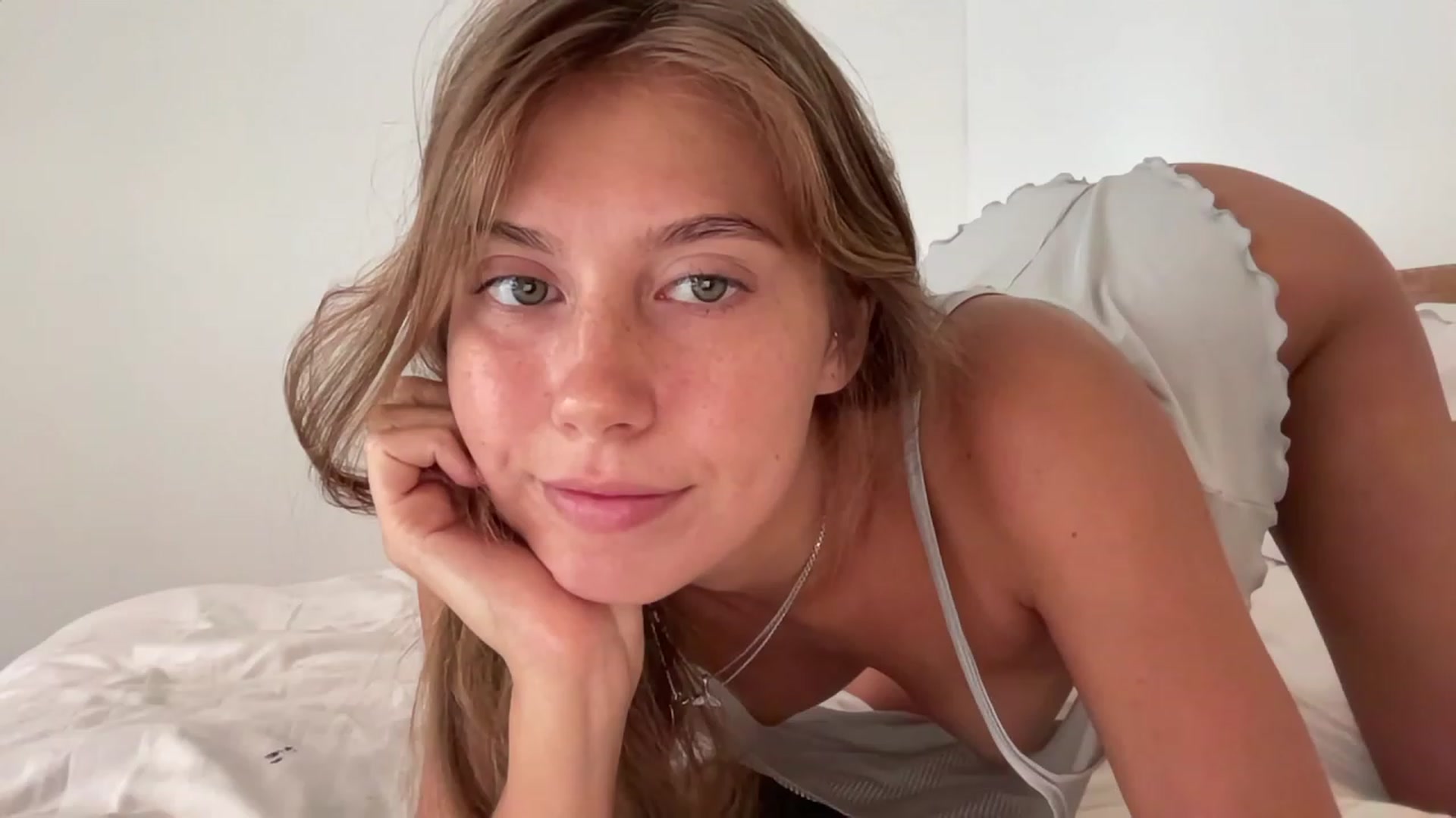 Gallery image thumbnail from JasSurfGirl's myfreecams stream on, 09/07/2023, 22:55 image 19 of 20