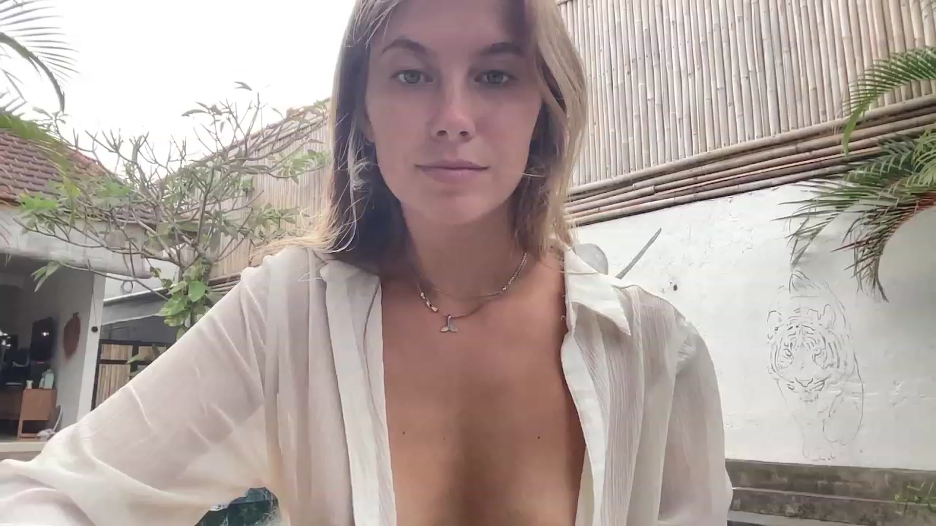 Gallery image thumbnail from JasSurfGirl's myfreecams stream on, 09/12/2023, 24:01 image 17 of 20