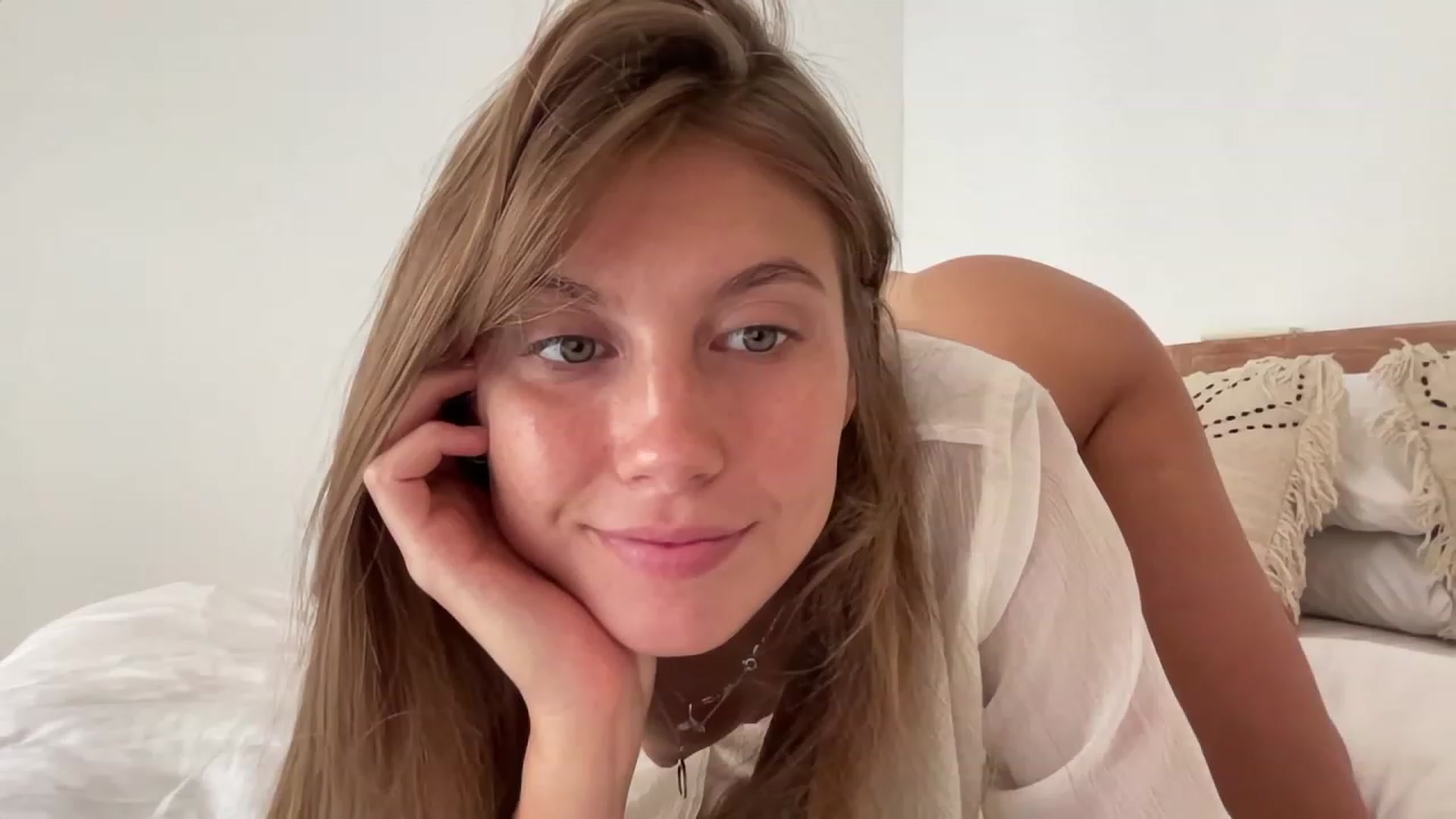 Gallery image thumbnail from JasSurfGirl's myfreecams stream on, 09/14/2023, 23:57 image 8 of 20